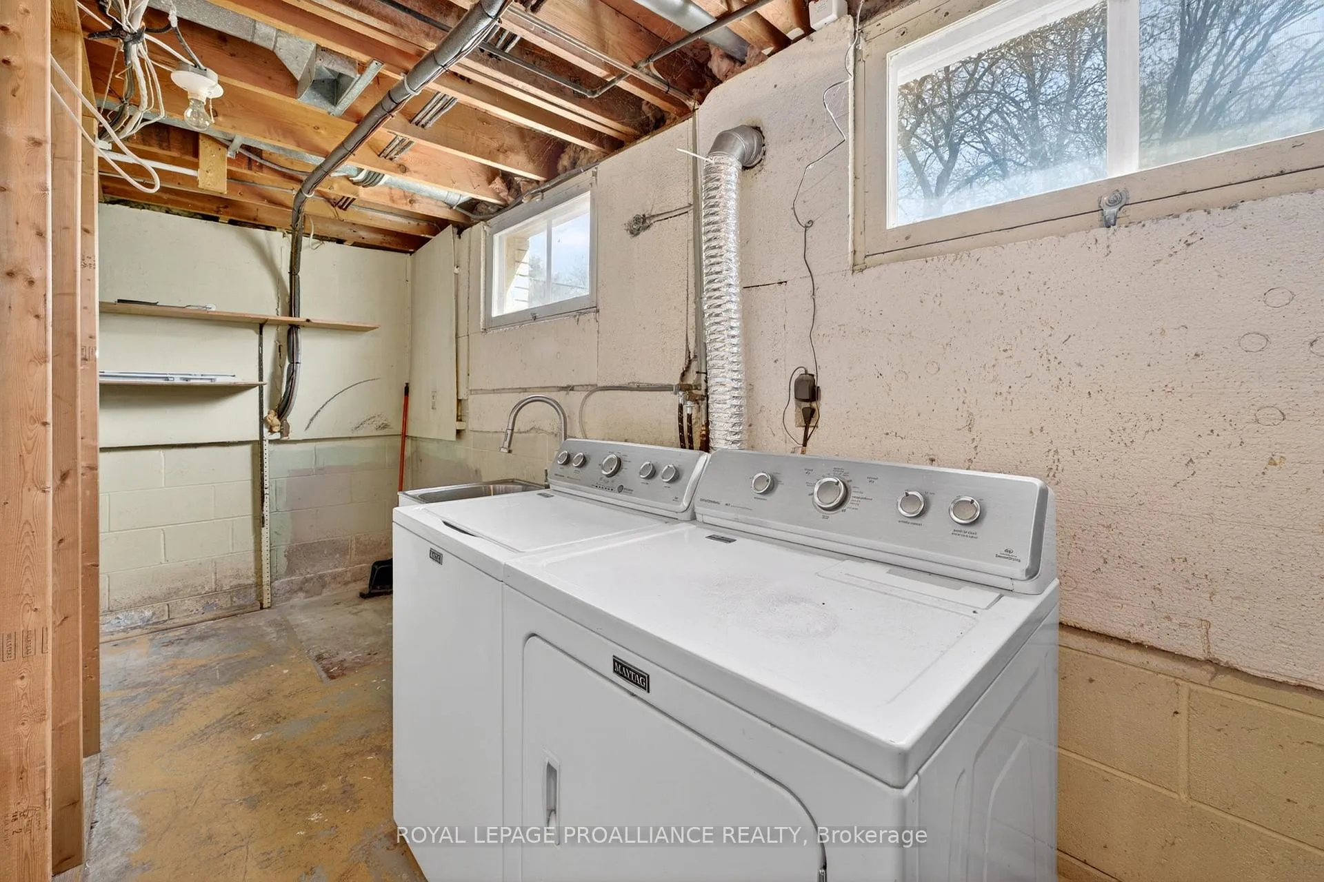 Photo 31 of 521 Sidney Street, Belleville, Belleville Ward — HOMEH