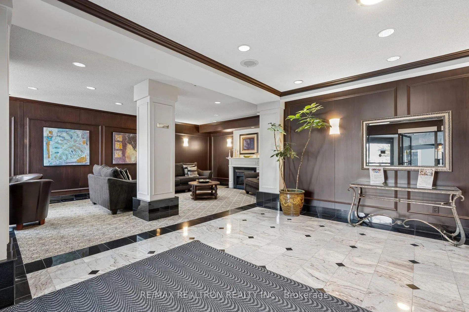 Photo 4 of Unit 1004, 110 Promenade Circle, Vaughan, Brownridge — HOMEH