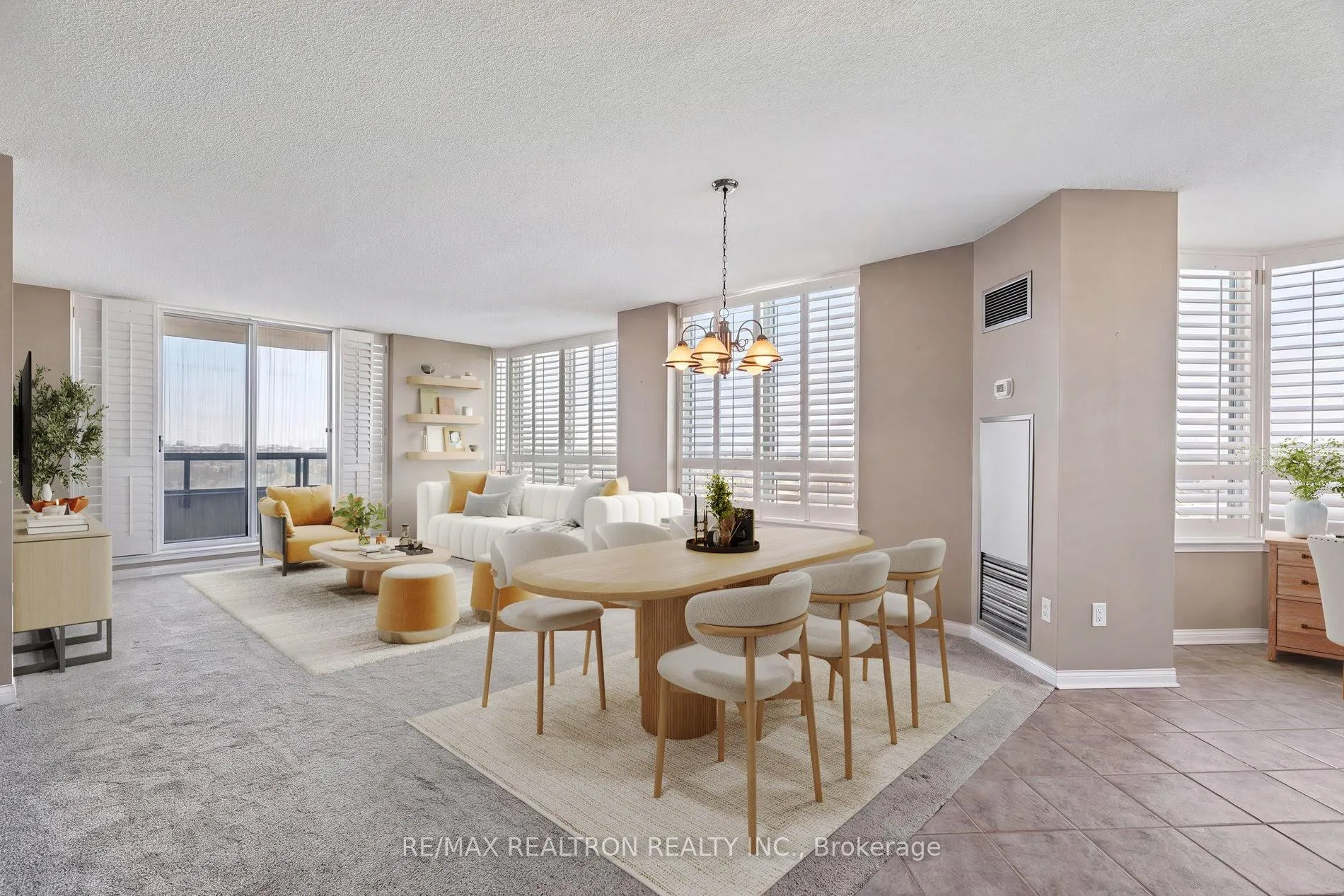 Photo 11 of Unit 1004, 110 Promenade Circle, Vaughan, Brownridge — HOMEH