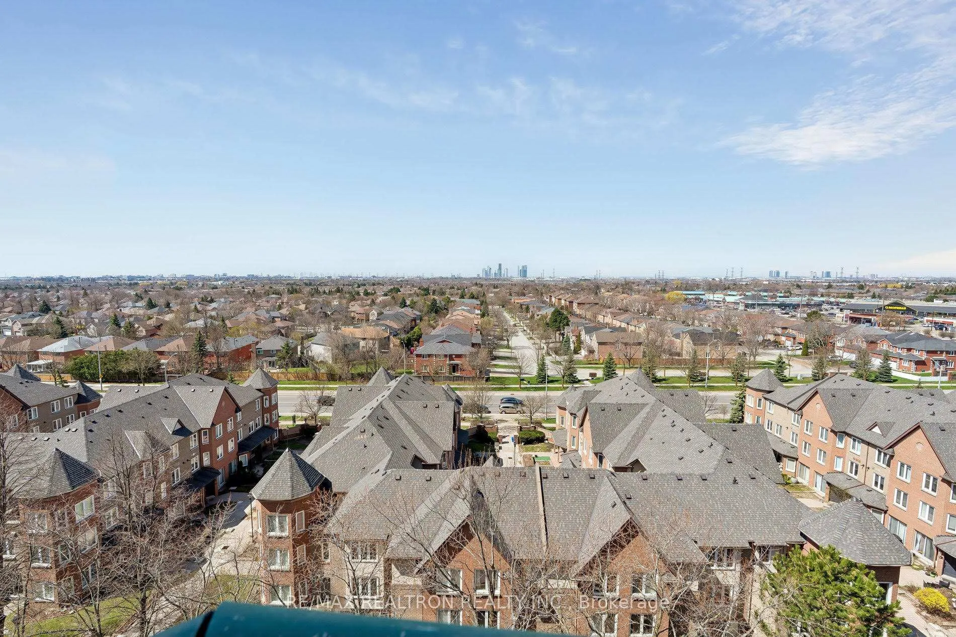 Photo 26 of Unit 1004, 110 Promenade Circle, Vaughan, Brownridge — HOMEH