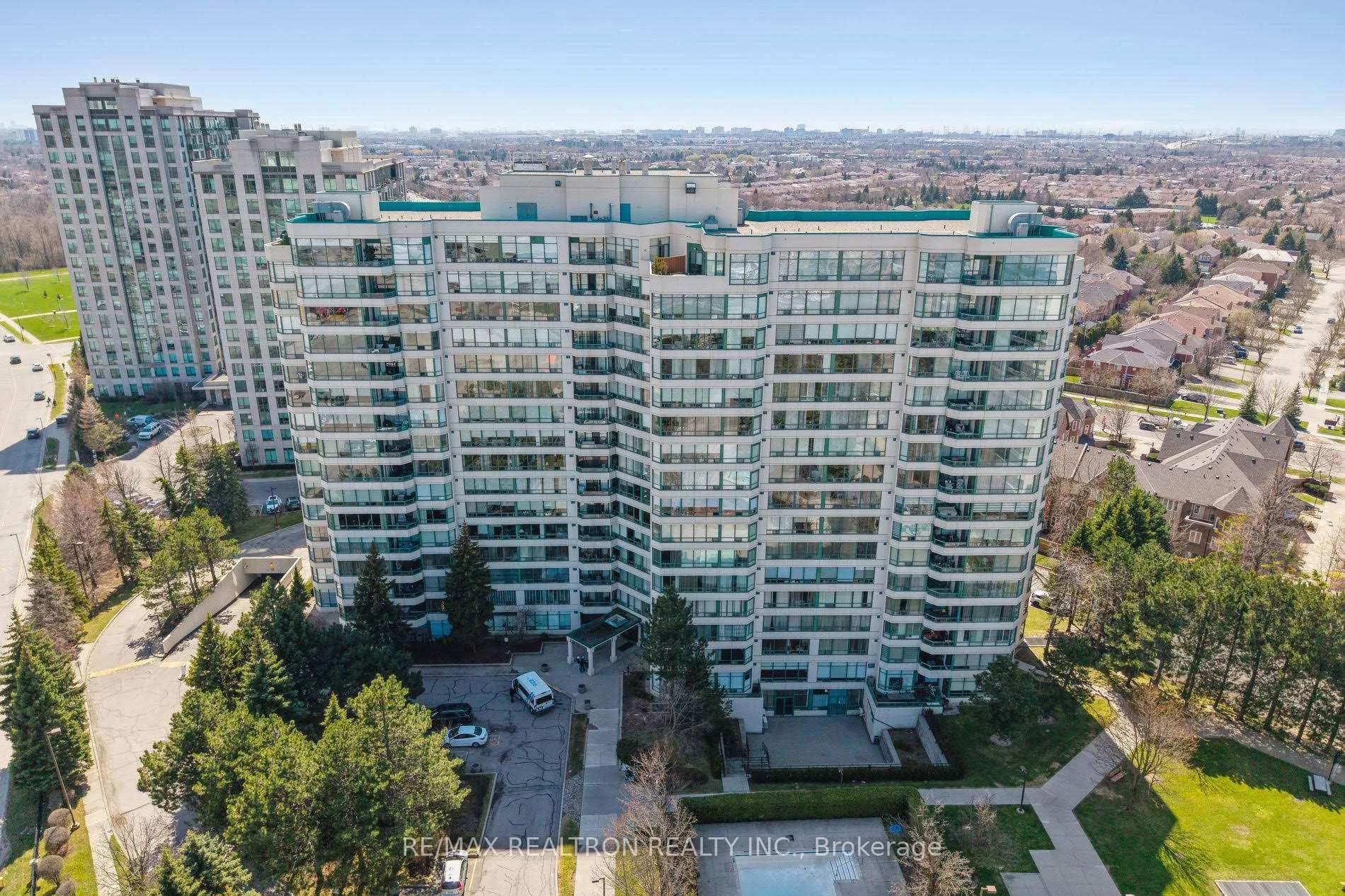 Photo 28 of Unit 1004, 110 Promenade Circle, Vaughan, Brownridge — HOMEH