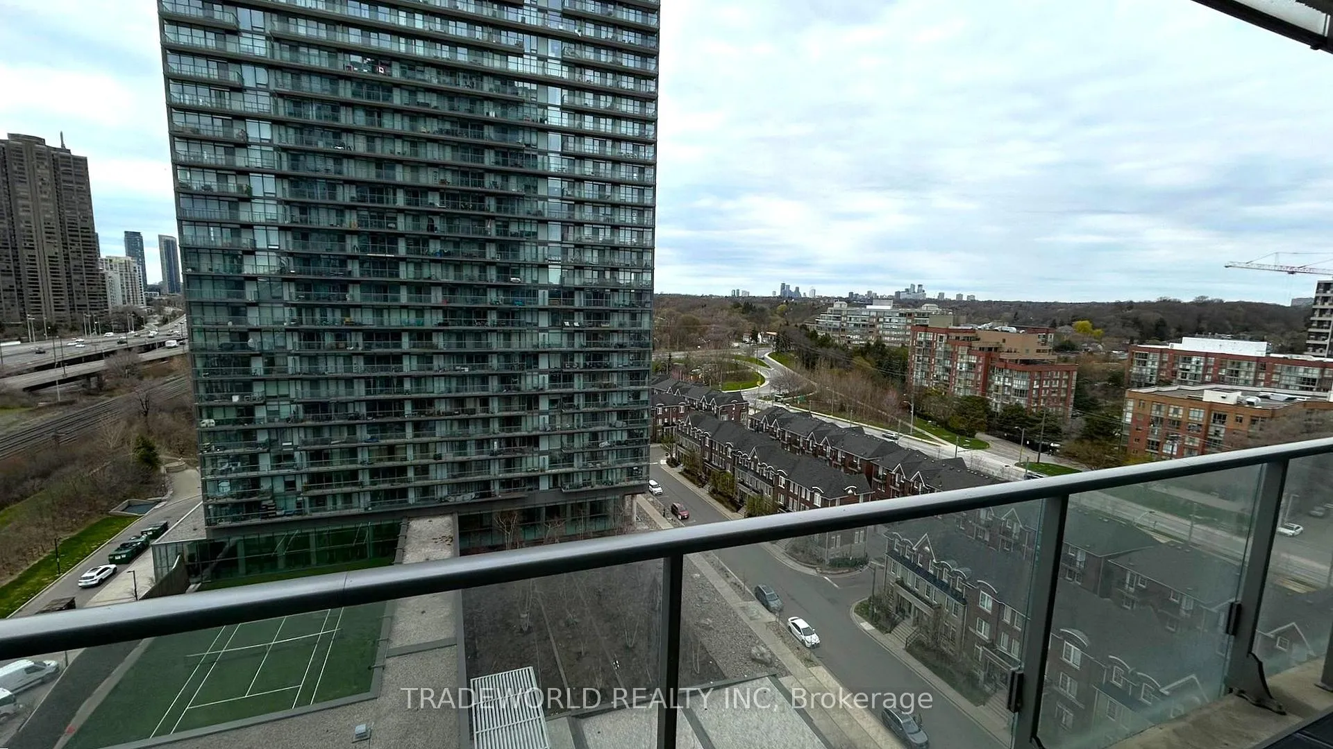 Photo 14 of Unit 1210, 103 The Queensway, Toronto, High Park-Swansea — HOMEH