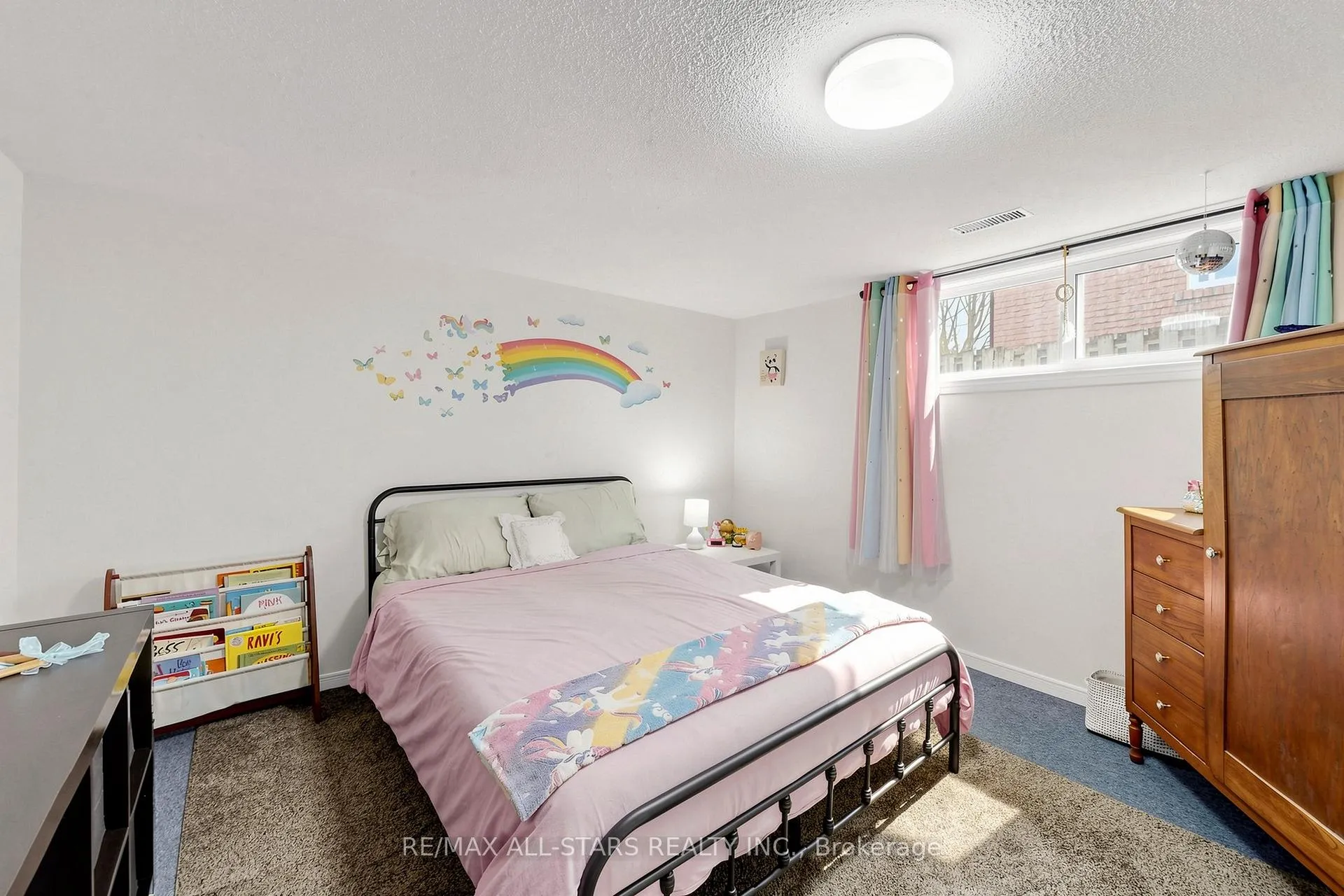 Photo 37 of 15 Applewood Crescent, Scugog, Port Perry — HOMEH