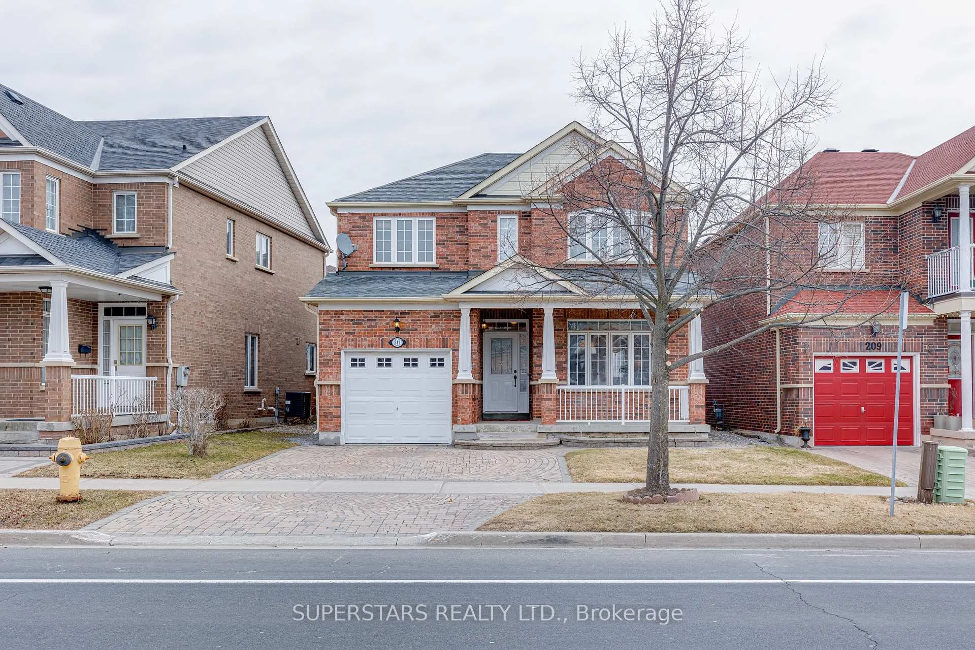 Front of 211 Stonebridge Drive