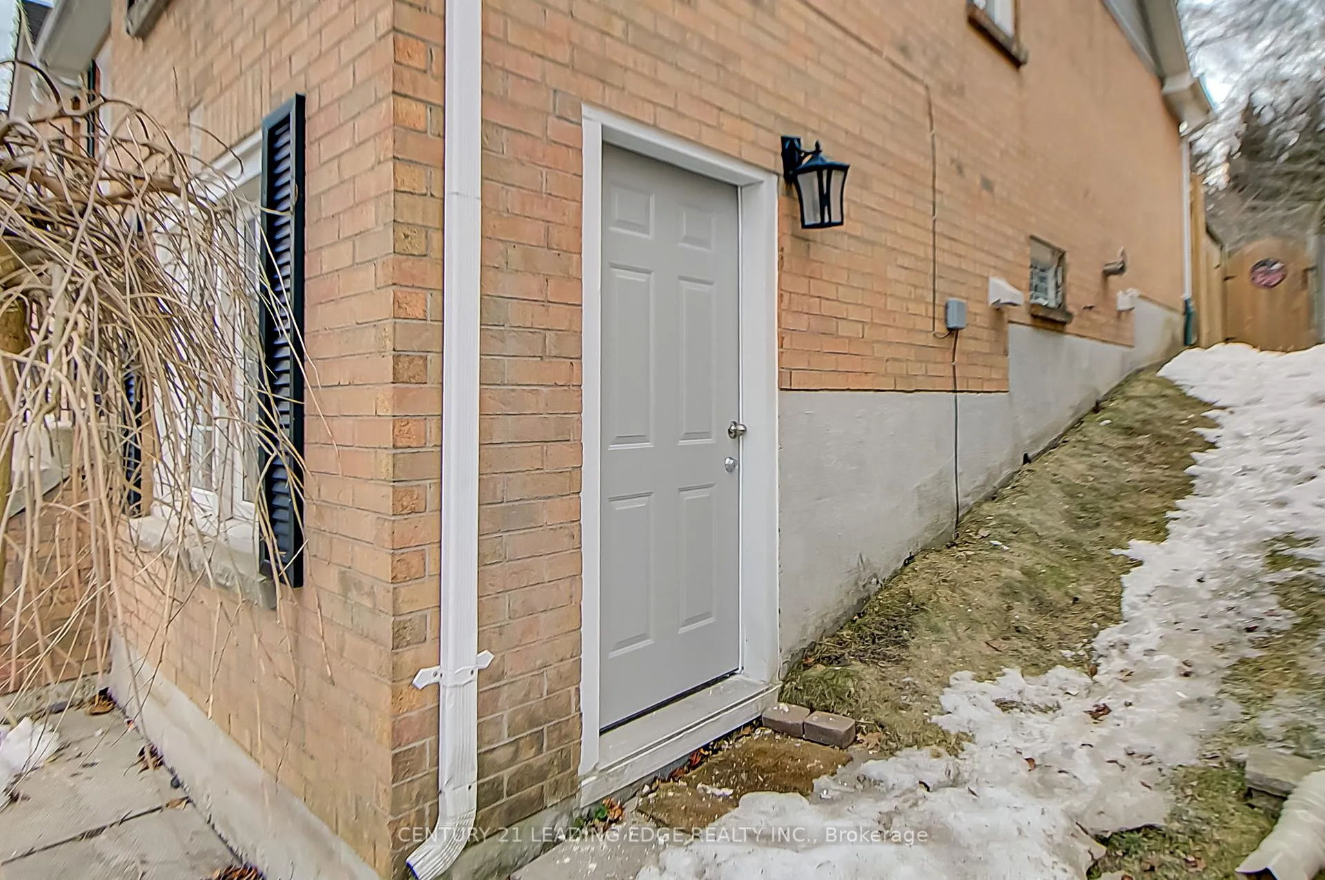 Photo 2 of Unit Lower, 55 McCrimmon Crescent, Clarington, Bowmanville — HOMEH