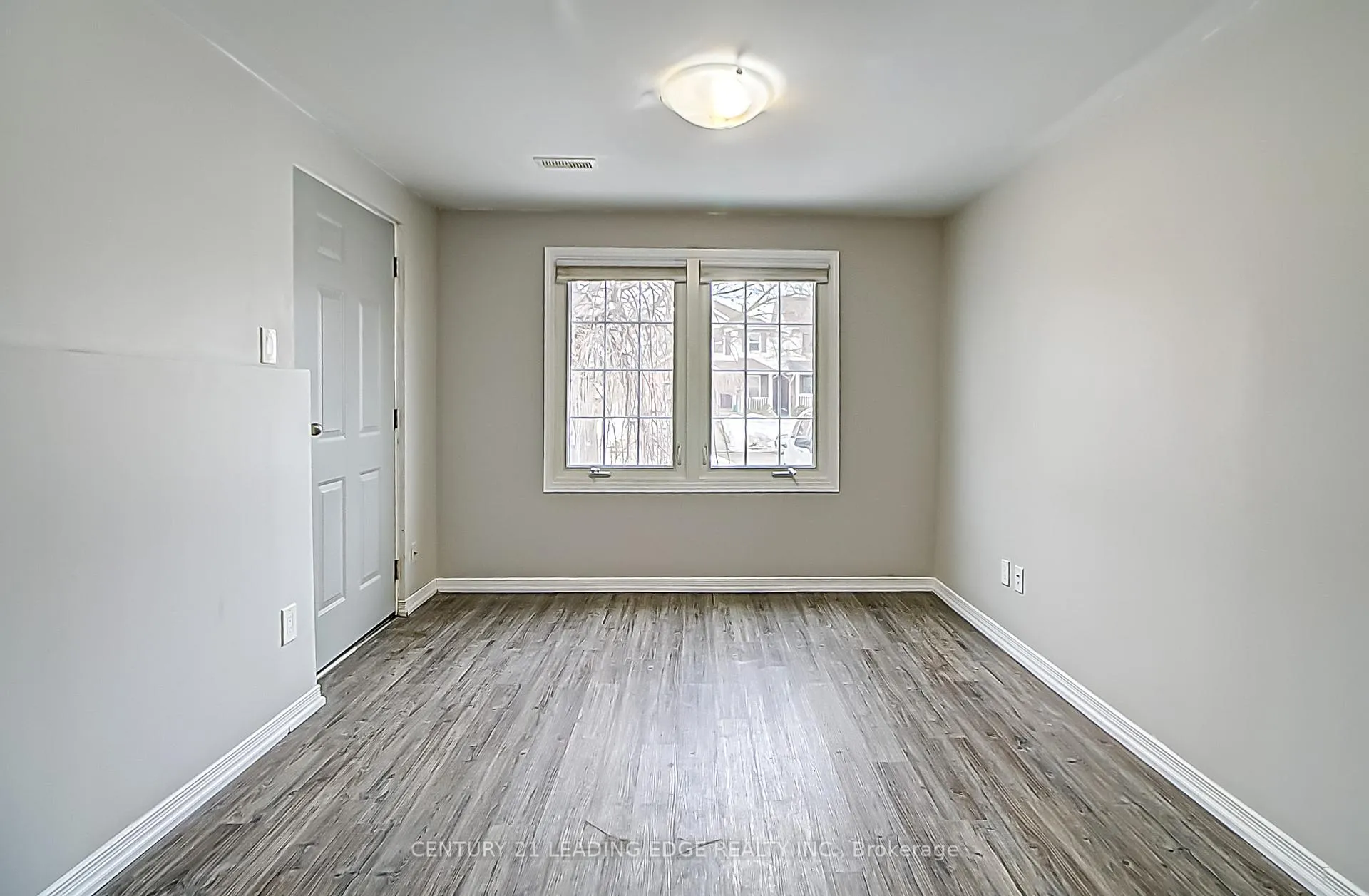Photo 4 of Unit Lower, 55 McCrimmon Crescent, Clarington, Bowmanville — HOMEH