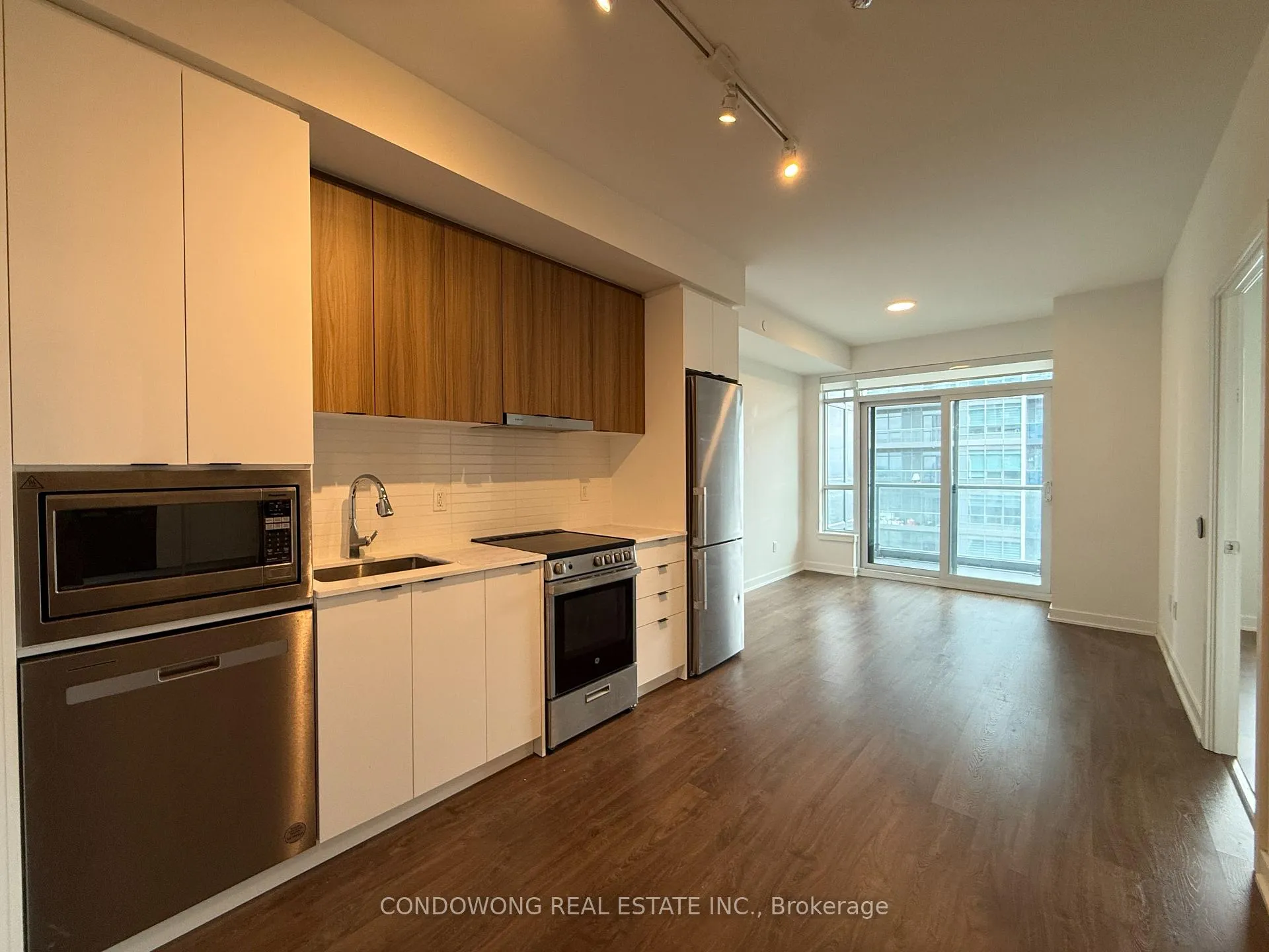 Photo 1 of Unit 2703, 50 Upper Mall Way, Vaughan, Brownridge — HOMEH