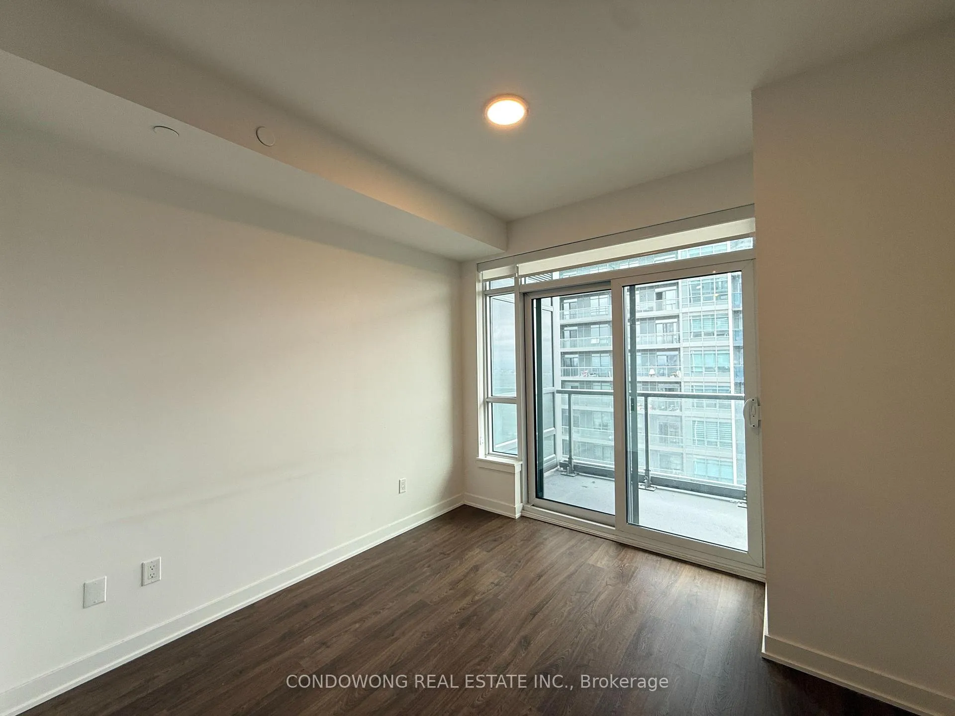Photo 2 of Unit 2703, 50 Upper Mall Way, Vaughan, Brownridge — HOMEH