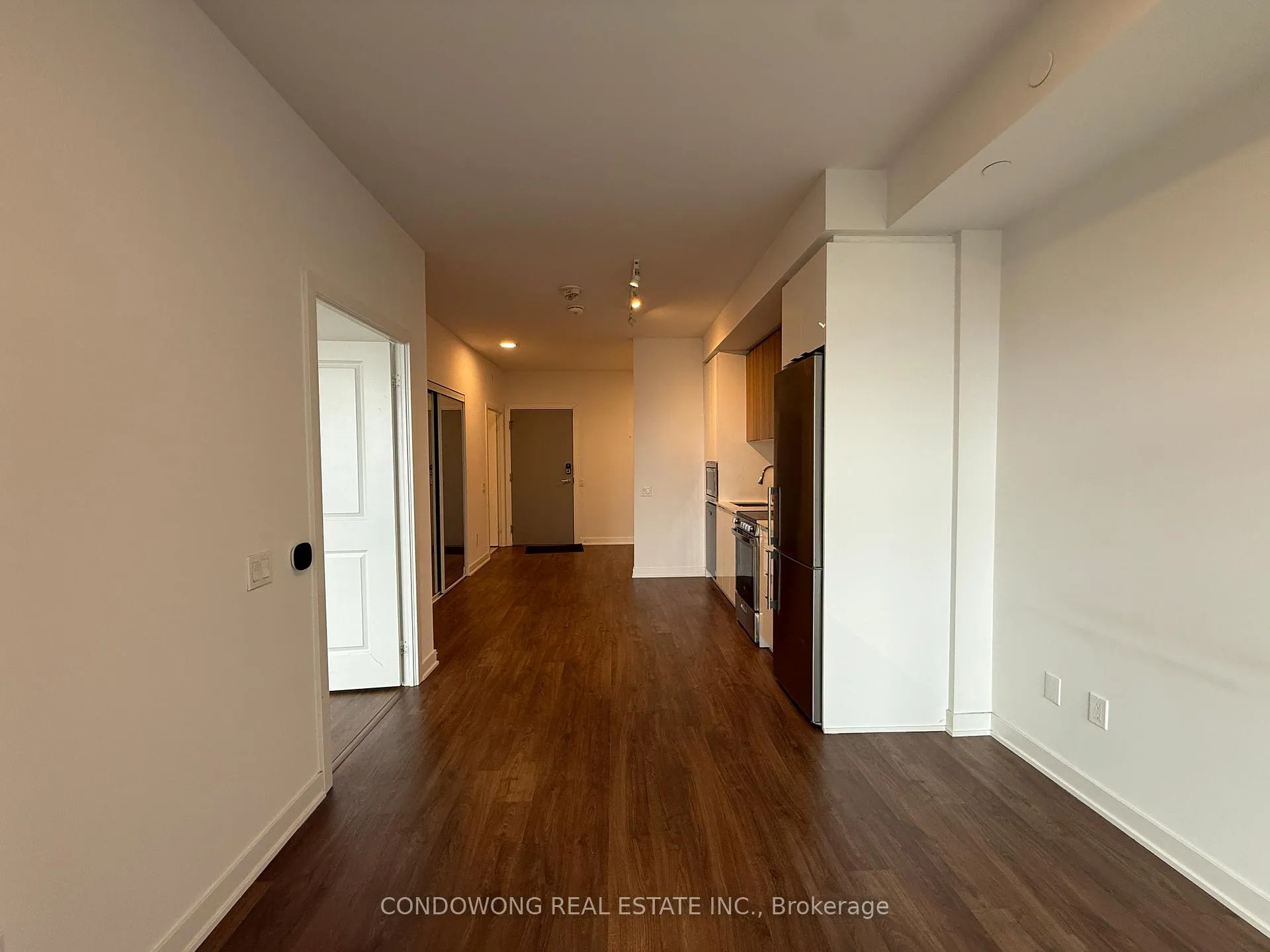 Photo 3 of Unit 2703, 50 Upper Mall Way, Vaughan, Brownridge — HOMEH