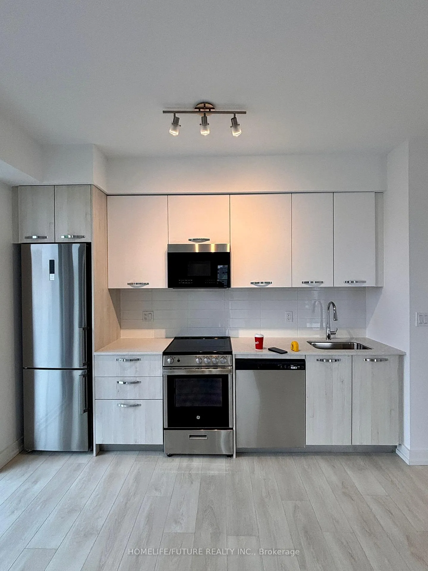 Photo 3 of Unit 1122, 75 James Street S, Hamilton, Corktown — HOMEH