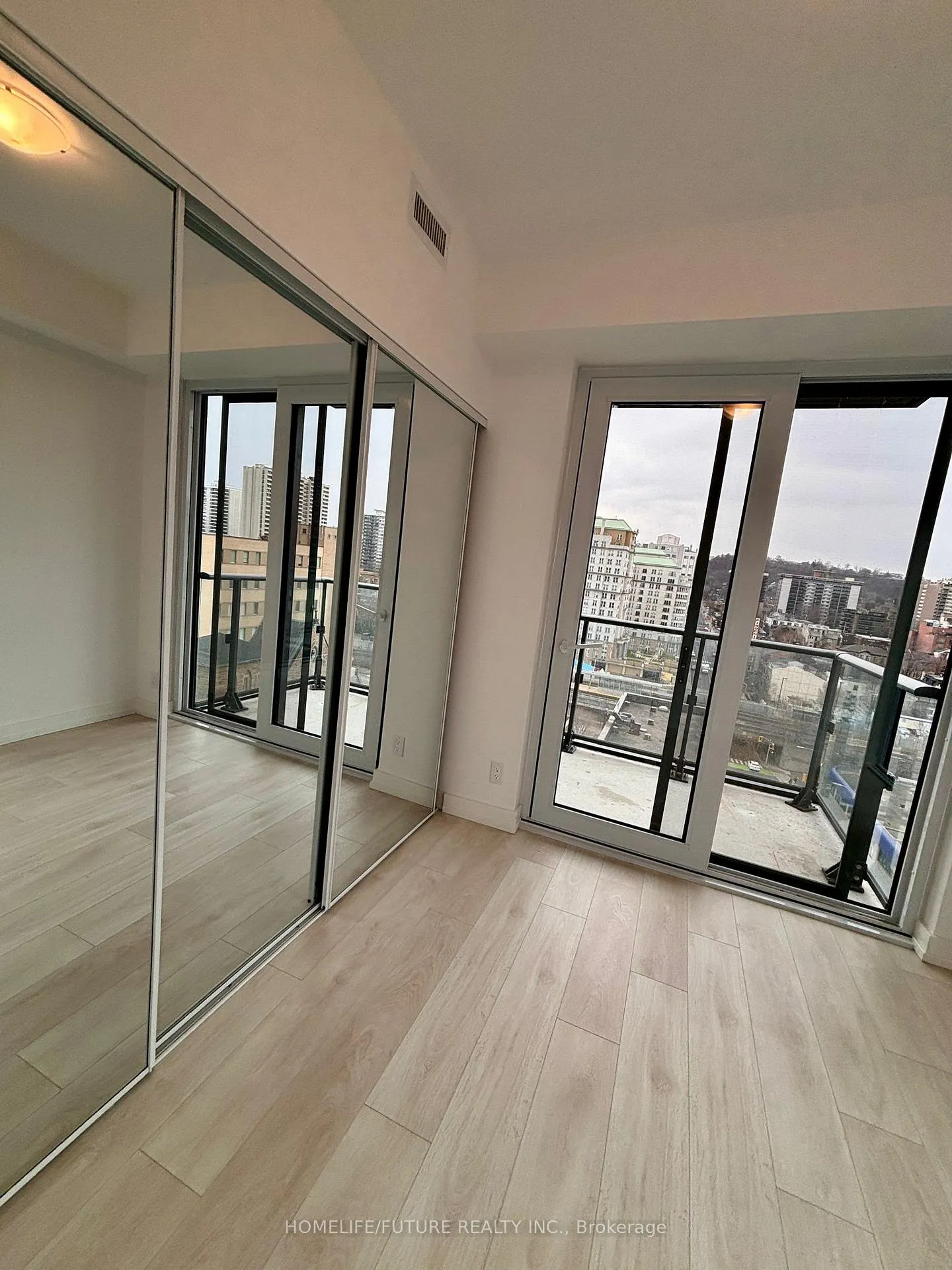 Photo 5 of Unit 1122, 75 James Street S, Hamilton, Corktown — HOMEH