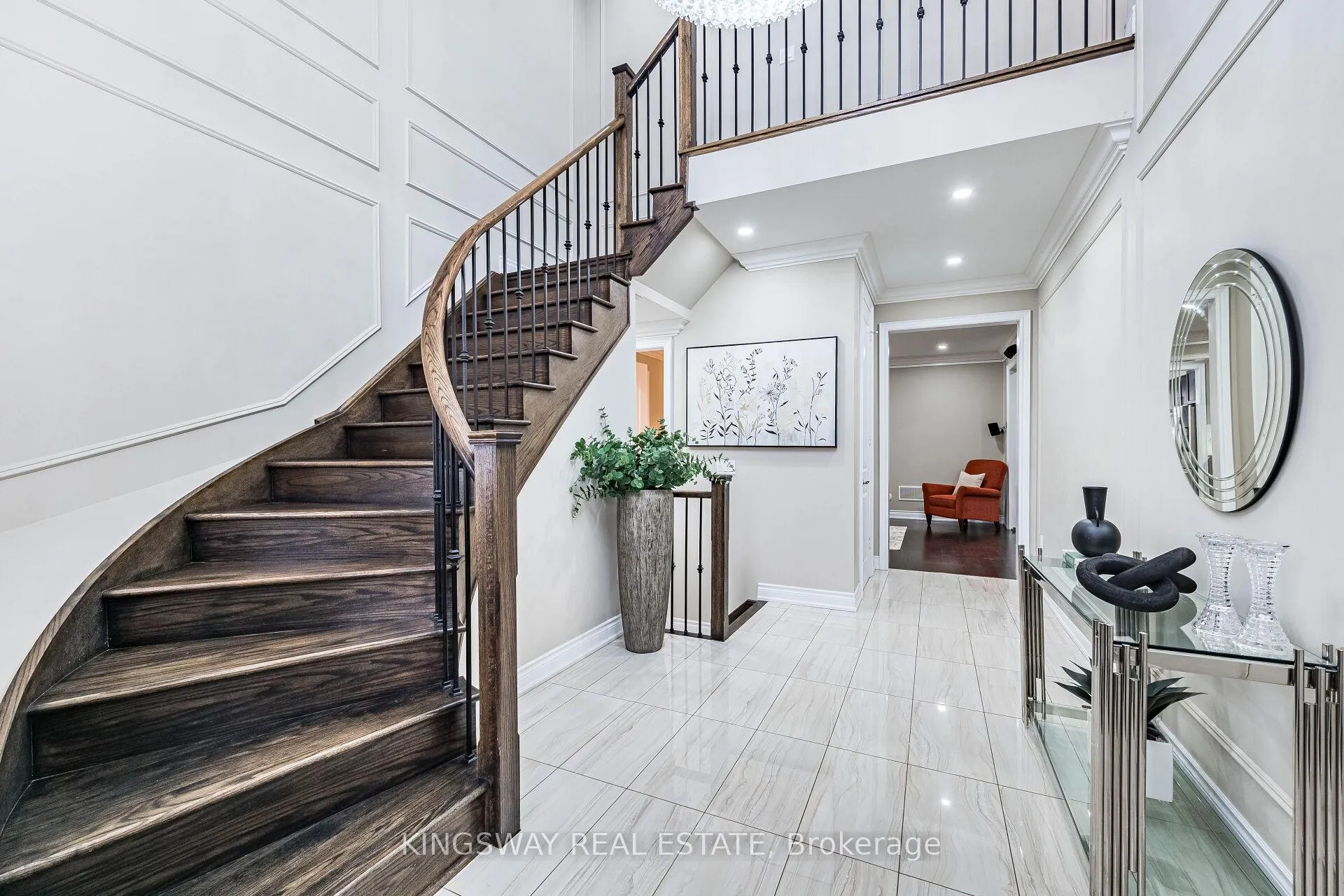 Photo 3 of 41 Argelia Crescent, Brampton, Credit Valley — HOMEH