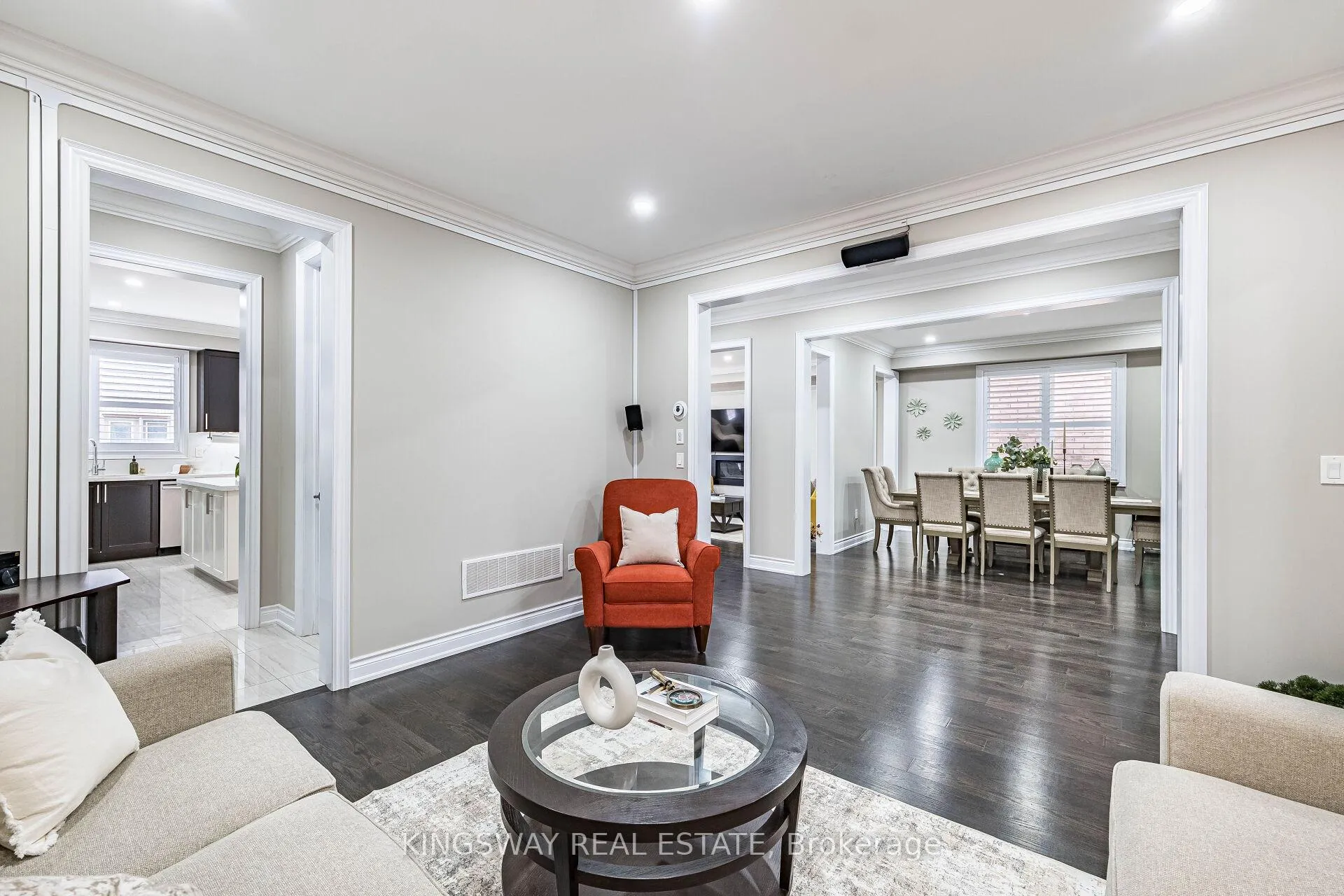 Photo 7 of 41 Argelia Crescent, Brampton, Credit Valley — HOMEH