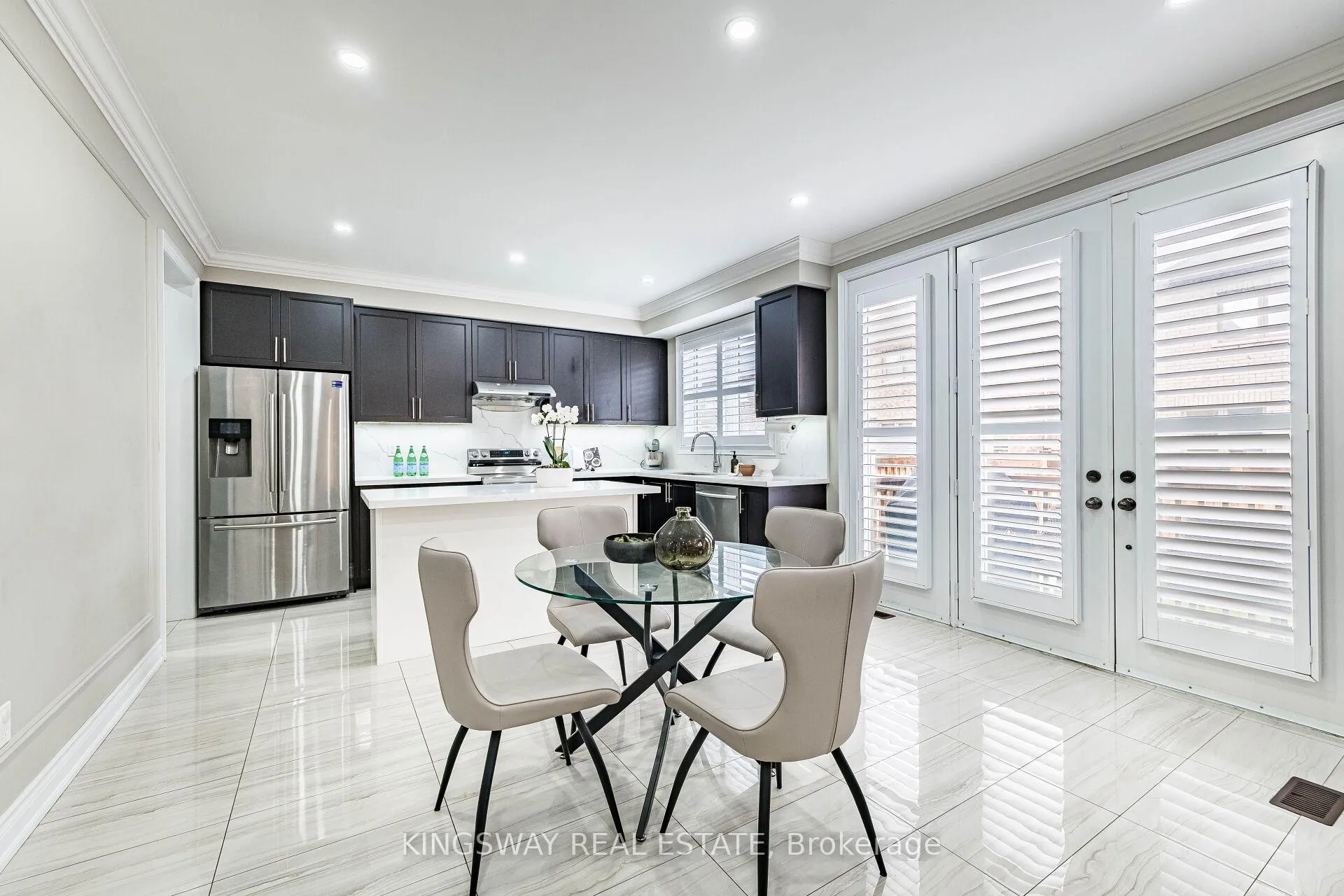 Photo 13 of 41 Argelia Crescent, Brampton, Credit Valley — HOMEH