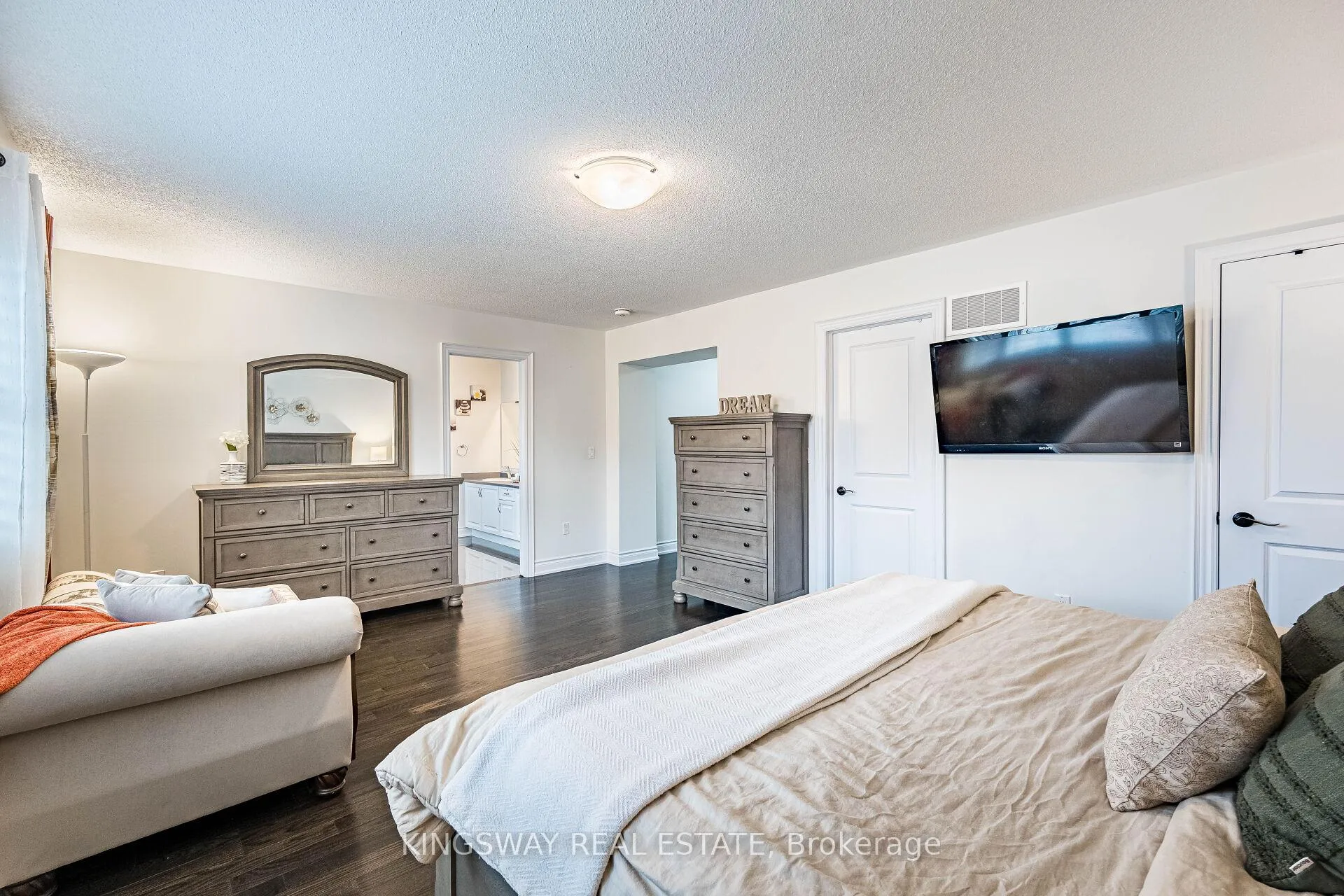 Photo 25 of 41 Argelia Crescent, Brampton, Credit Valley — HOMEH