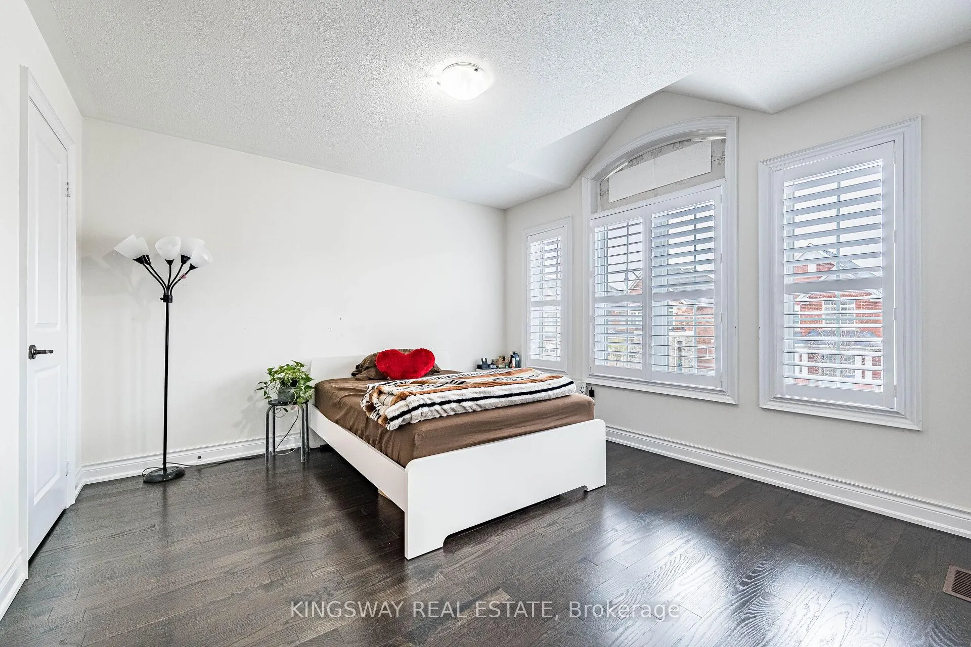 Photo 34 of 41 Argelia Crescent, Brampton, Credit Valley — HOMEH