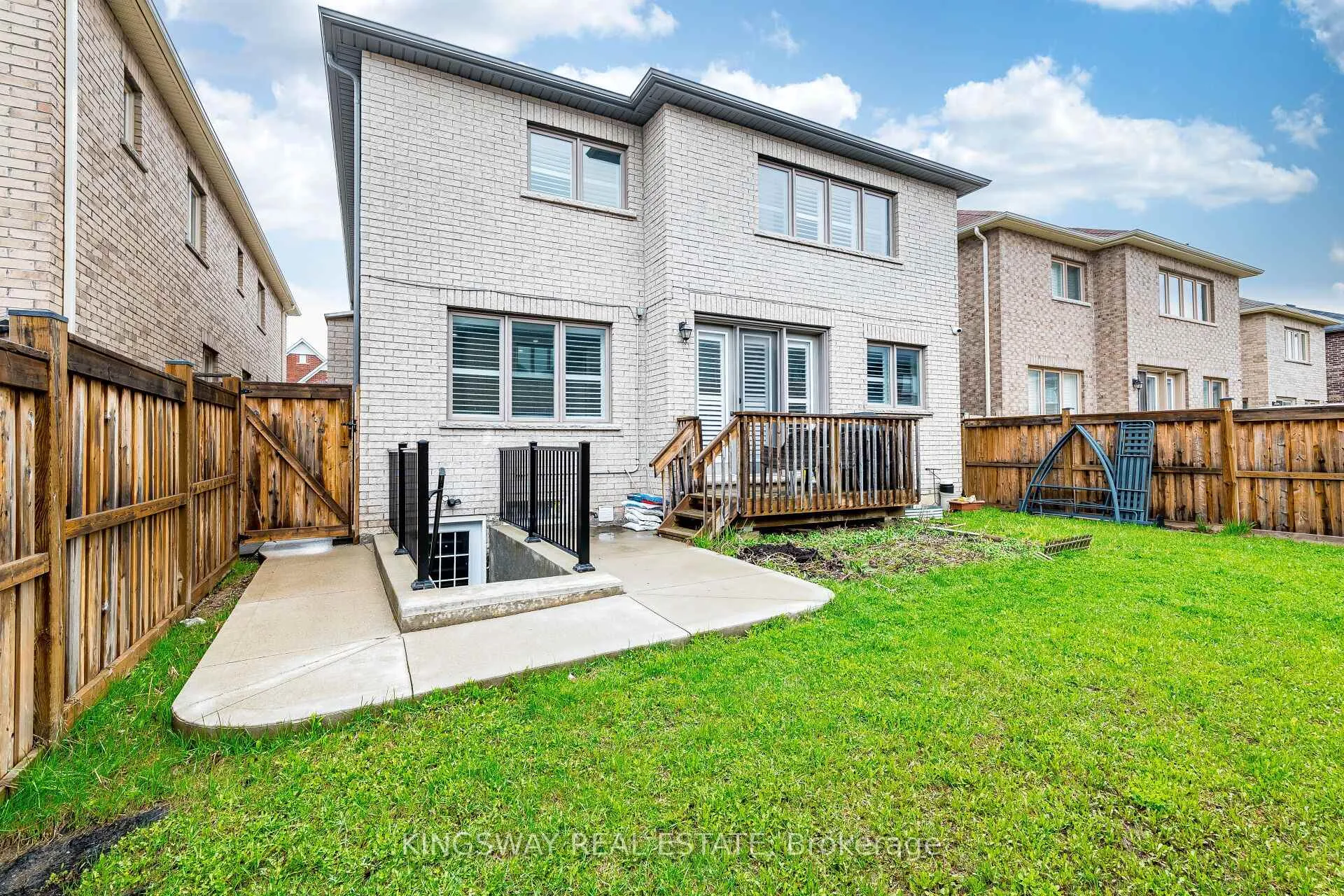 Photo 48 of 41 Argelia Crescent, Brampton, Credit Valley — HOMEH
