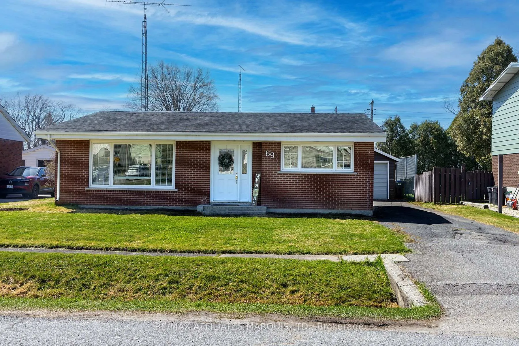 Photo 2 of 69 Kyle Drive, South Dundas, Morrisburg — HOMEH