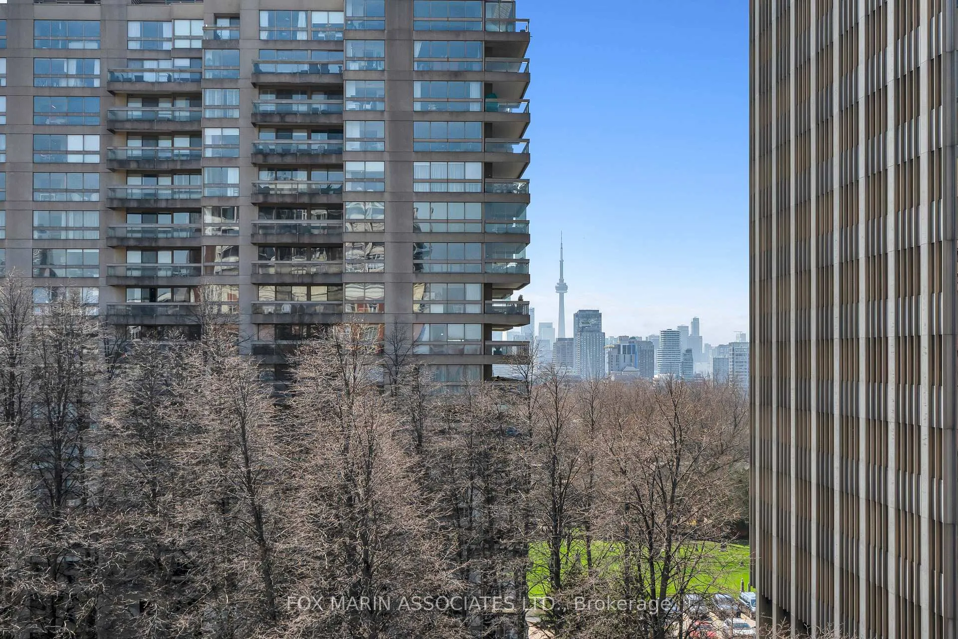 Photo 30 of Unit 805, 1 Deer Park Crescent, Toronto, Yonge-St. Clair — HOMEH