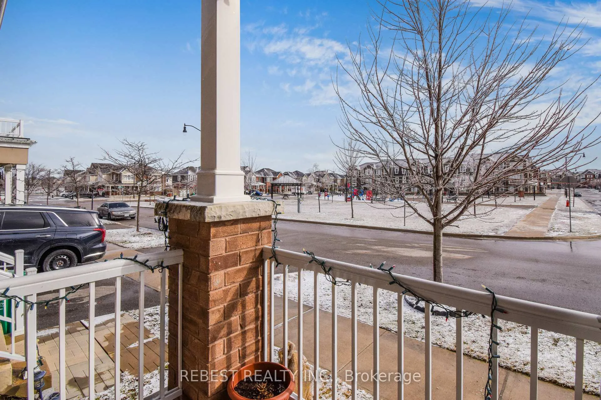 Photo 5 of 32 Volner Road, Brampton, Northwest Brampton — HOMEH