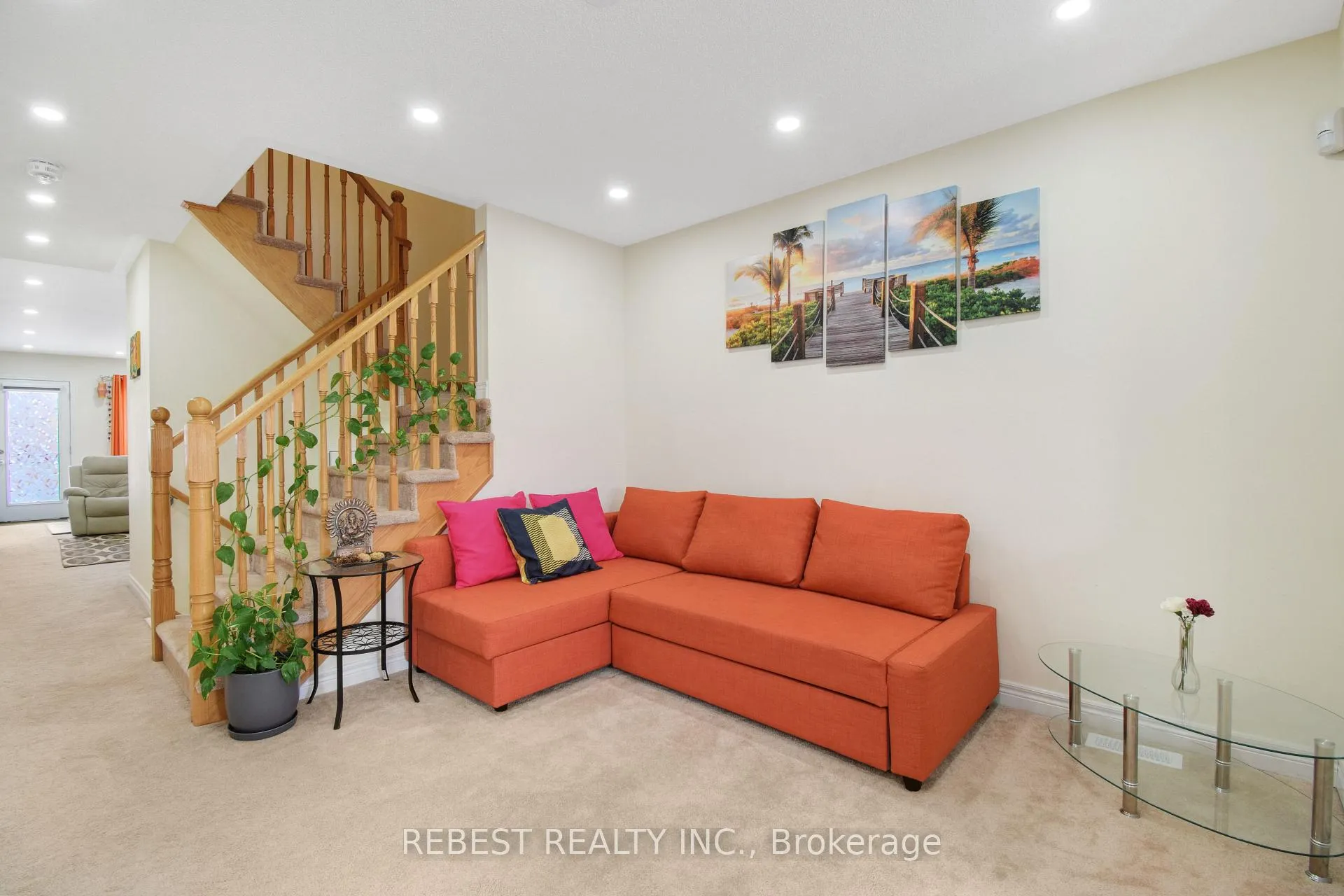 Photo 8 of 32 Volner Road, Brampton, Northwest Brampton — HOMEH