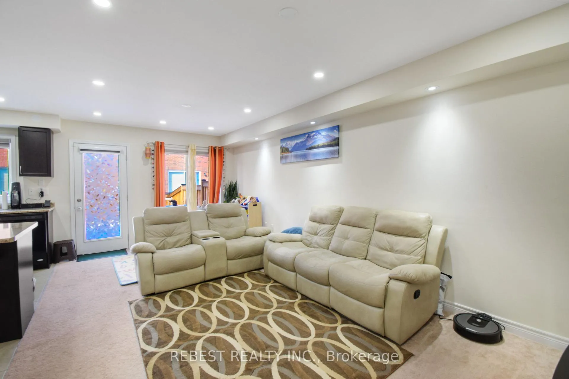 Photo 12 of 32 Volner Road, Brampton, Northwest Brampton — HOMEH