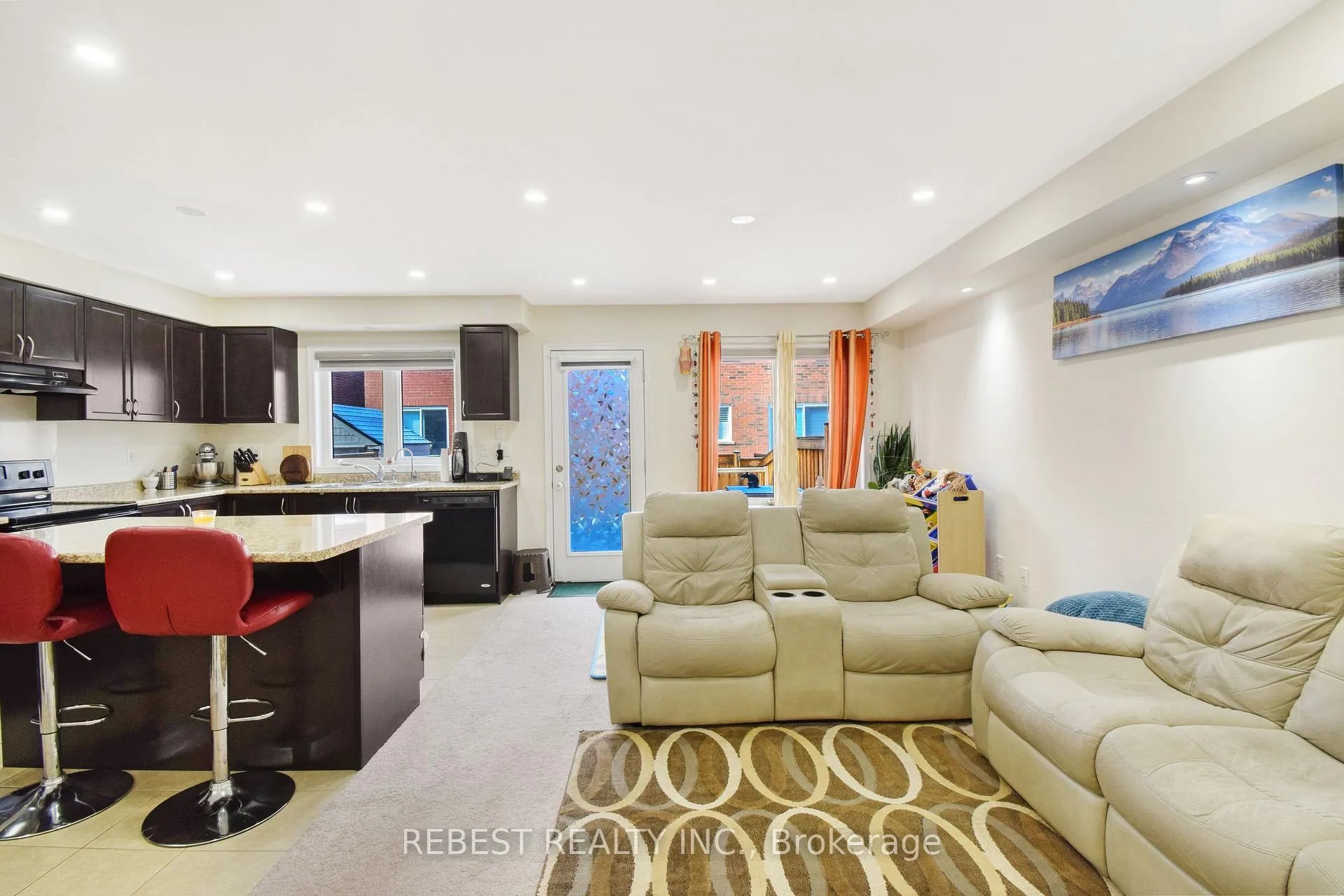 Photo 15 of 32 Volner Road, Brampton, Northwest Brampton — HOMEH