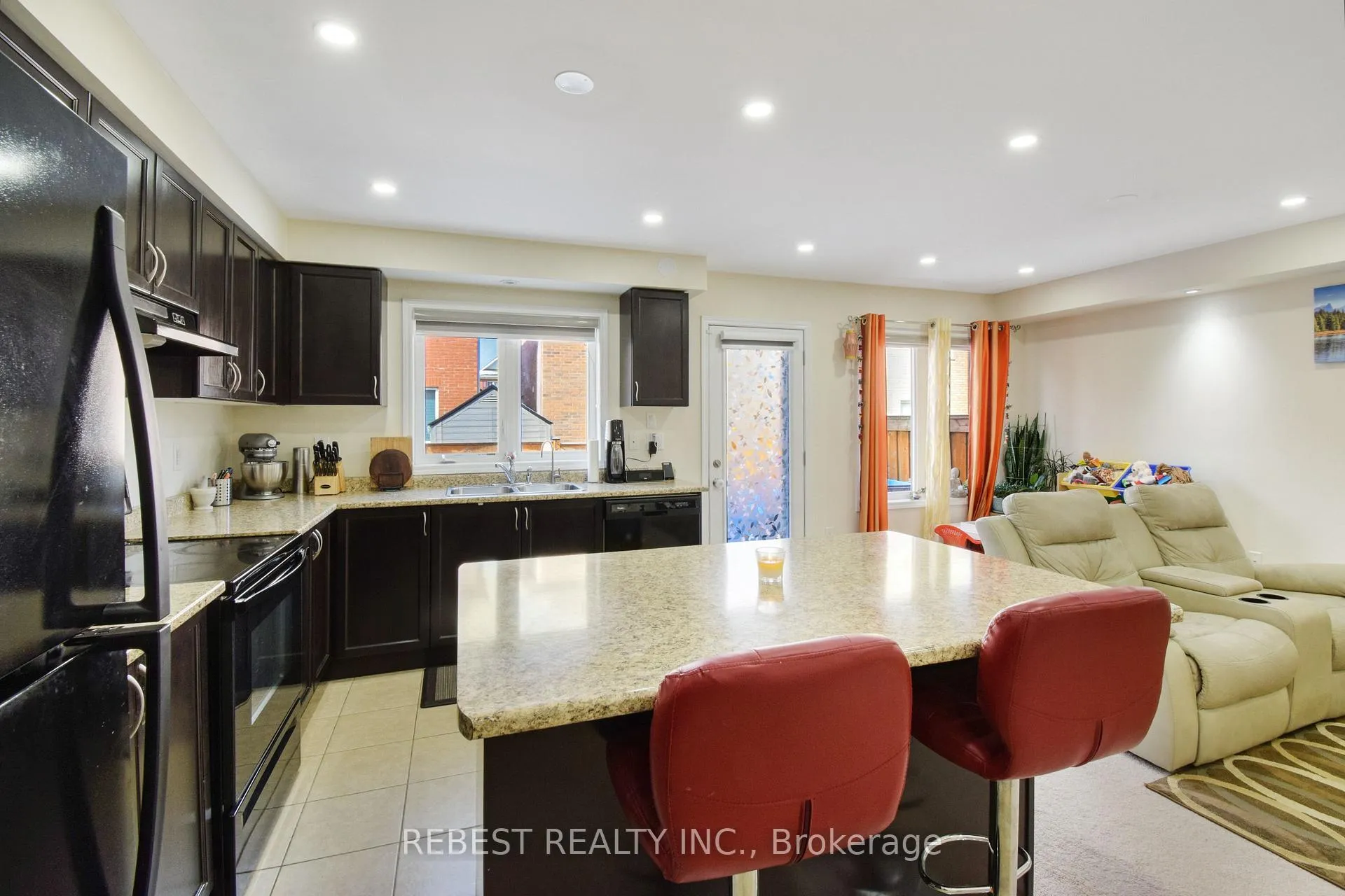 Photo 19 of 32 Volner Road, Brampton, Northwest Brampton — HOMEH