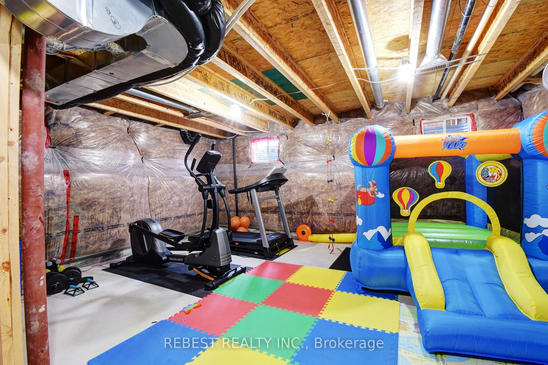 Photo 46 of 32 Volner Road, Brampton, Northwest Brampton — HOMEH