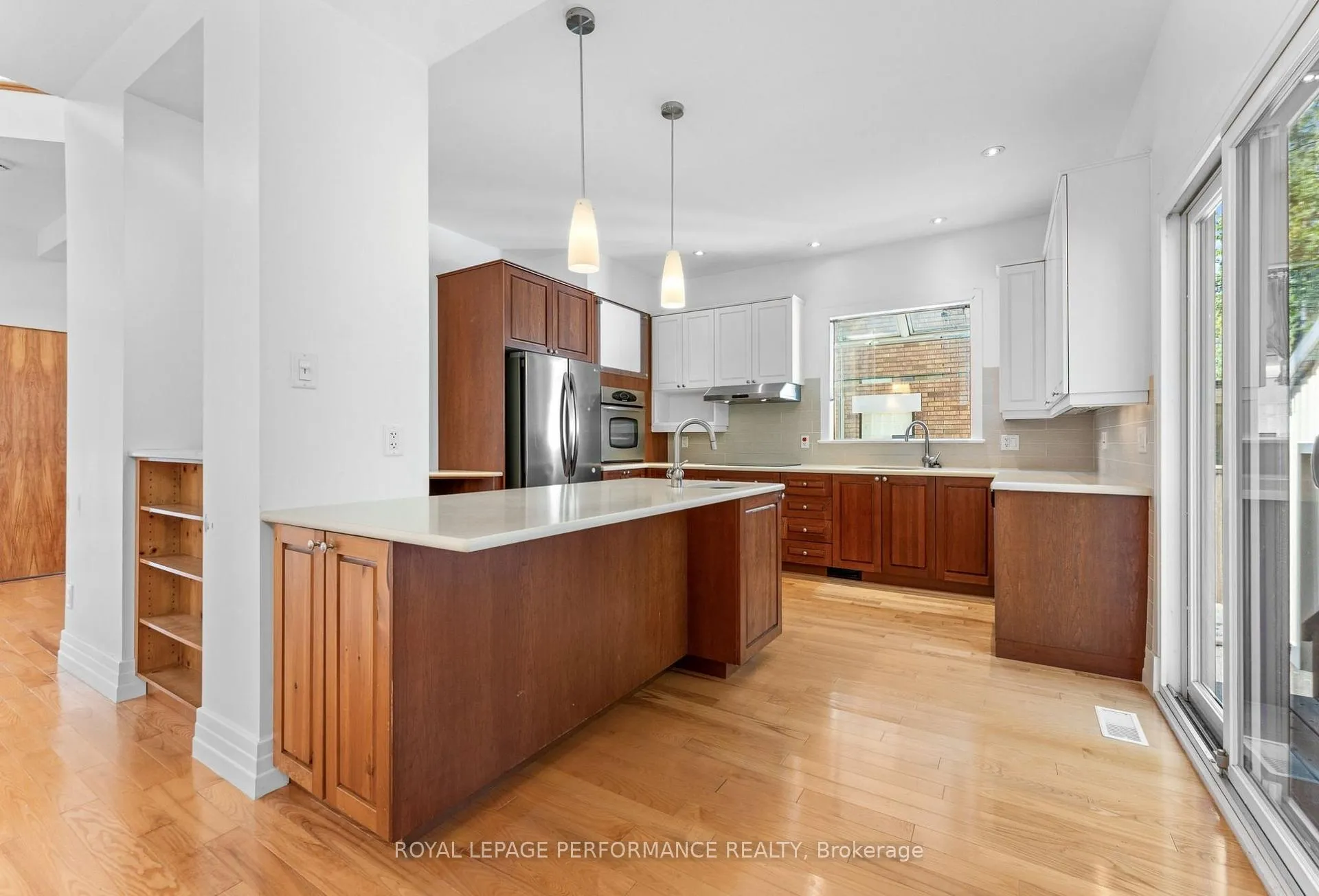 Photo 13 of 45 Old Sunset Boulevard, Ottawa, Dows Lake — HOMEH