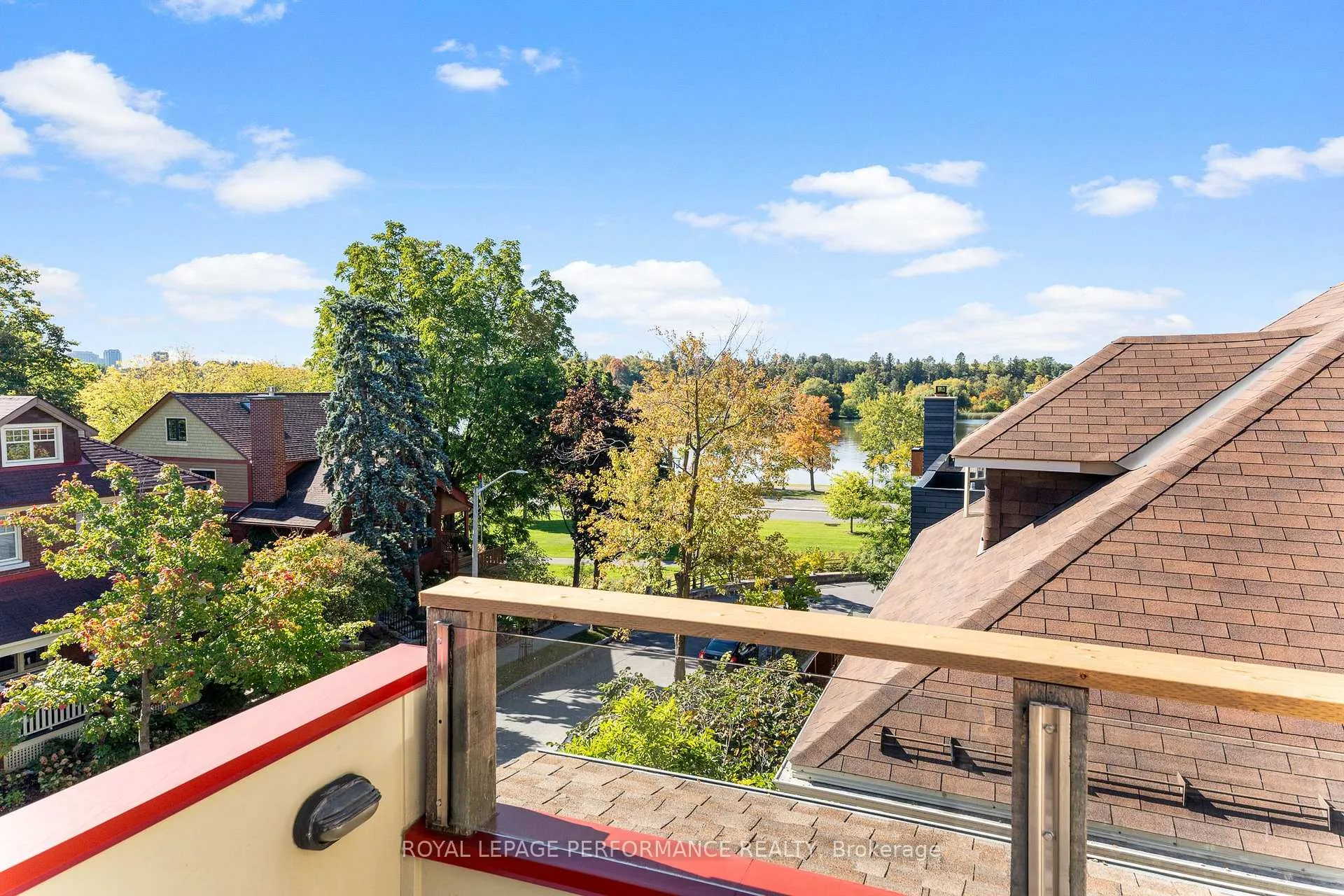 Photo 42 of 45 Old Sunset Boulevard, Ottawa, Dows Lake — HOMEH