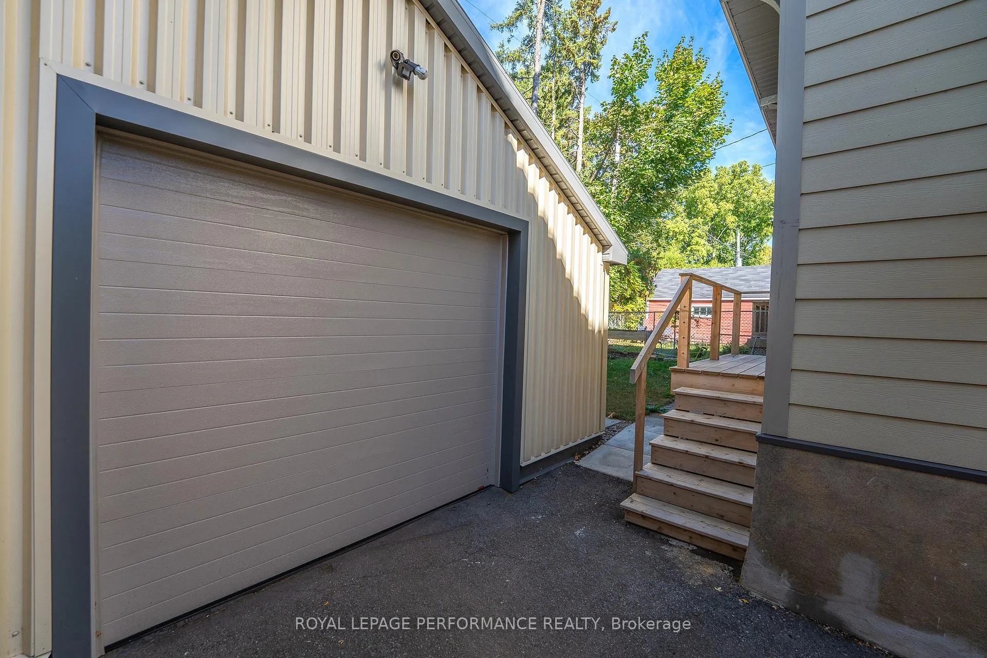 Photo 47 of 45 Old Sunset Boulevard, Ottawa, Dows Lake — HOMEH