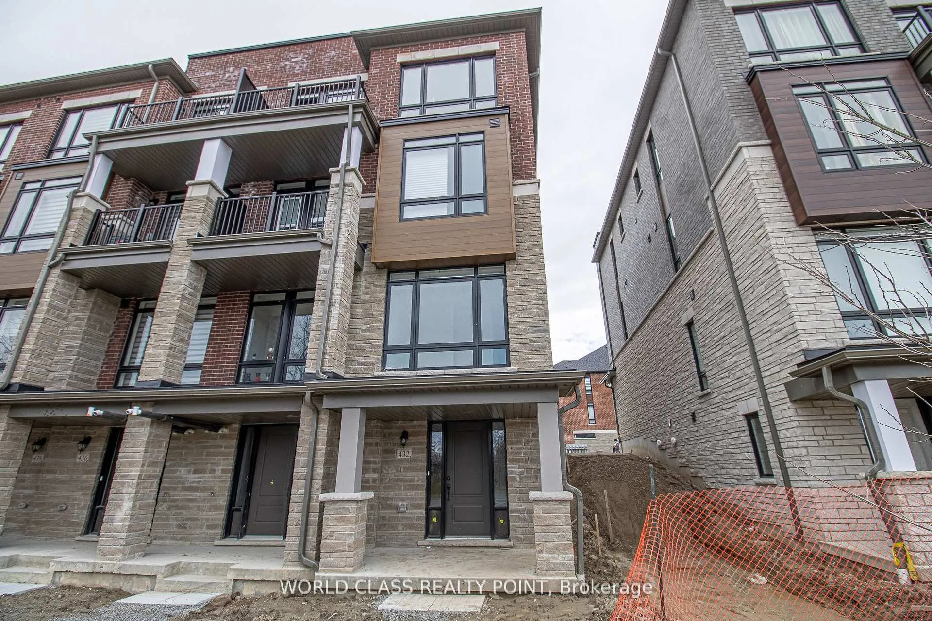 Photo 1 of 432 Salem Road, Ajax, South East — HOMEH