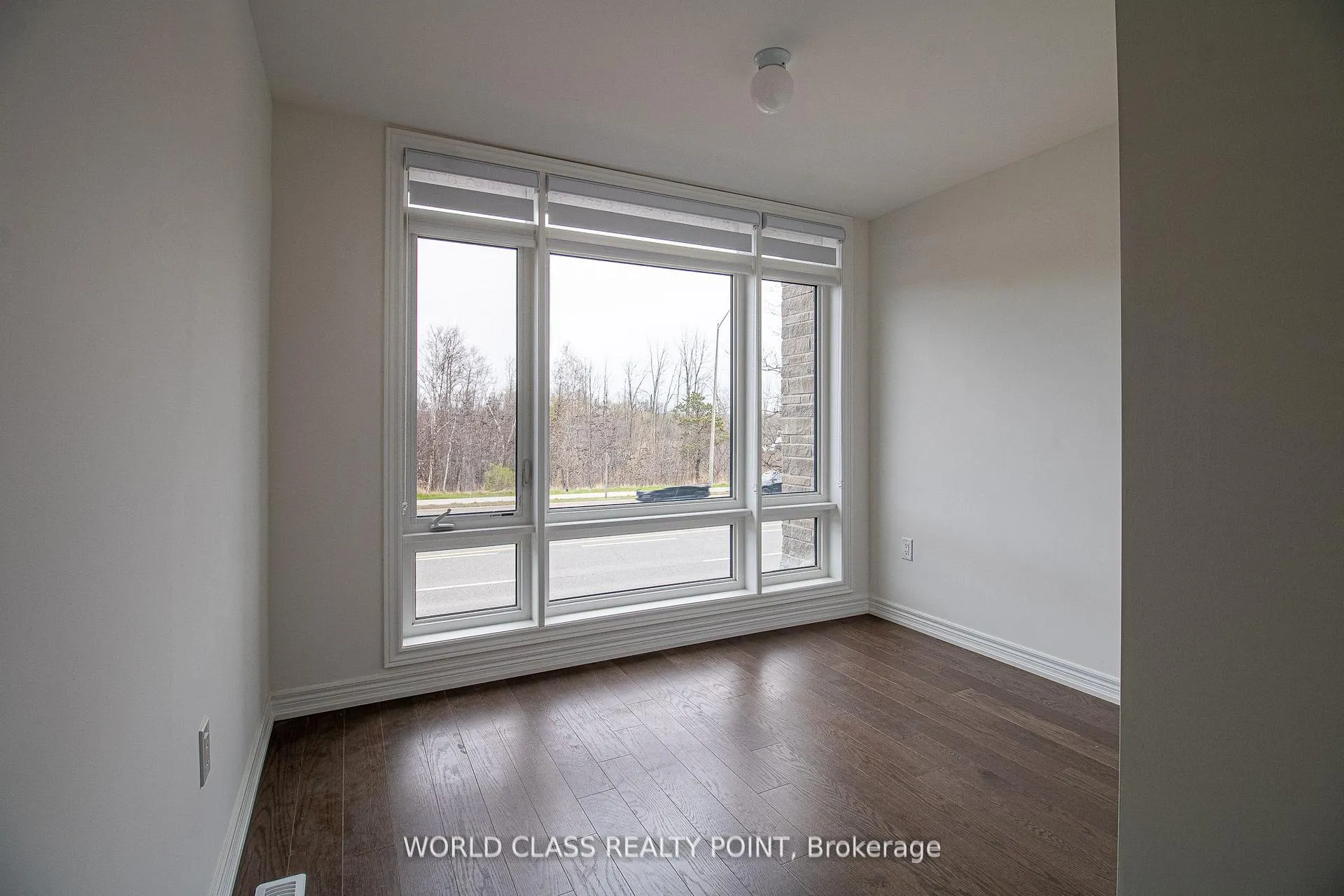 Photo 5 of 432 Salem Road, Ajax, South East — HOMEH