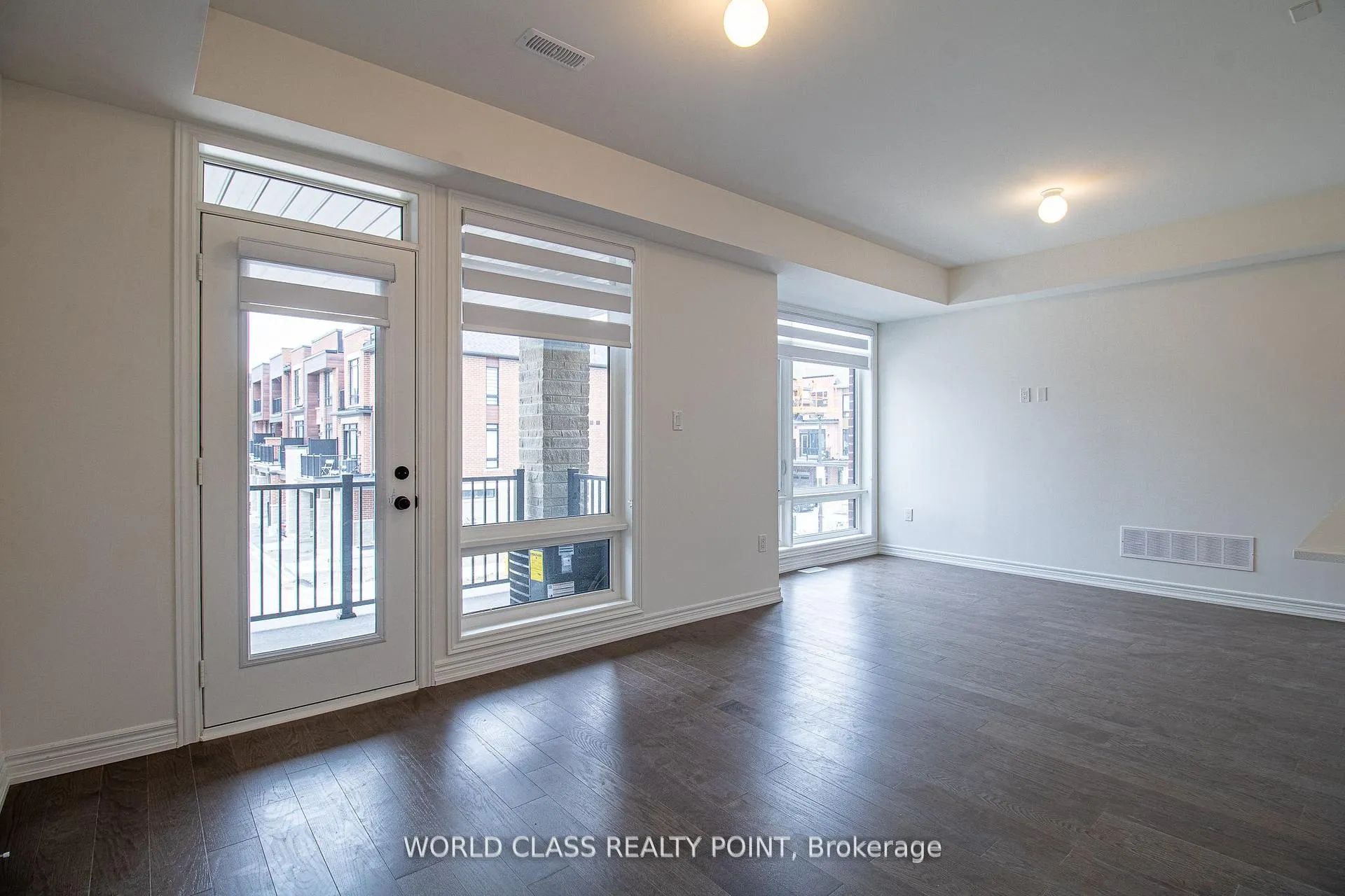 Photo 7 of 432 Salem Road, Ajax, South East — HOMEH