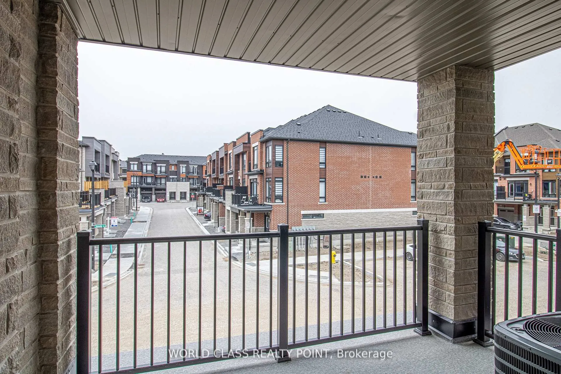Photo 18 of 432 Salem Road, Ajax, South East — HOMEH