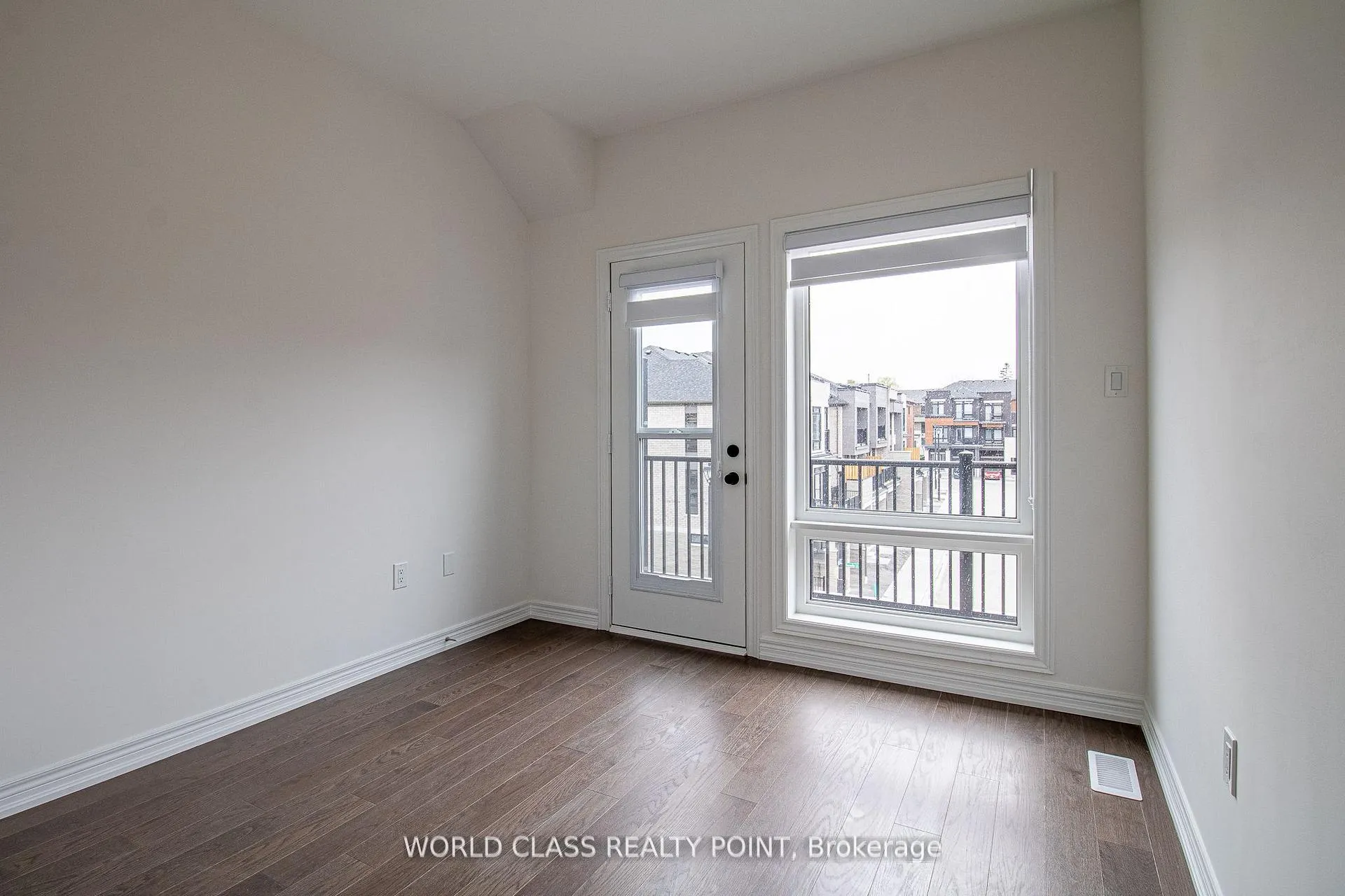 Photo 20 of 432 Salem Road, Ajax, South East — HOMEH