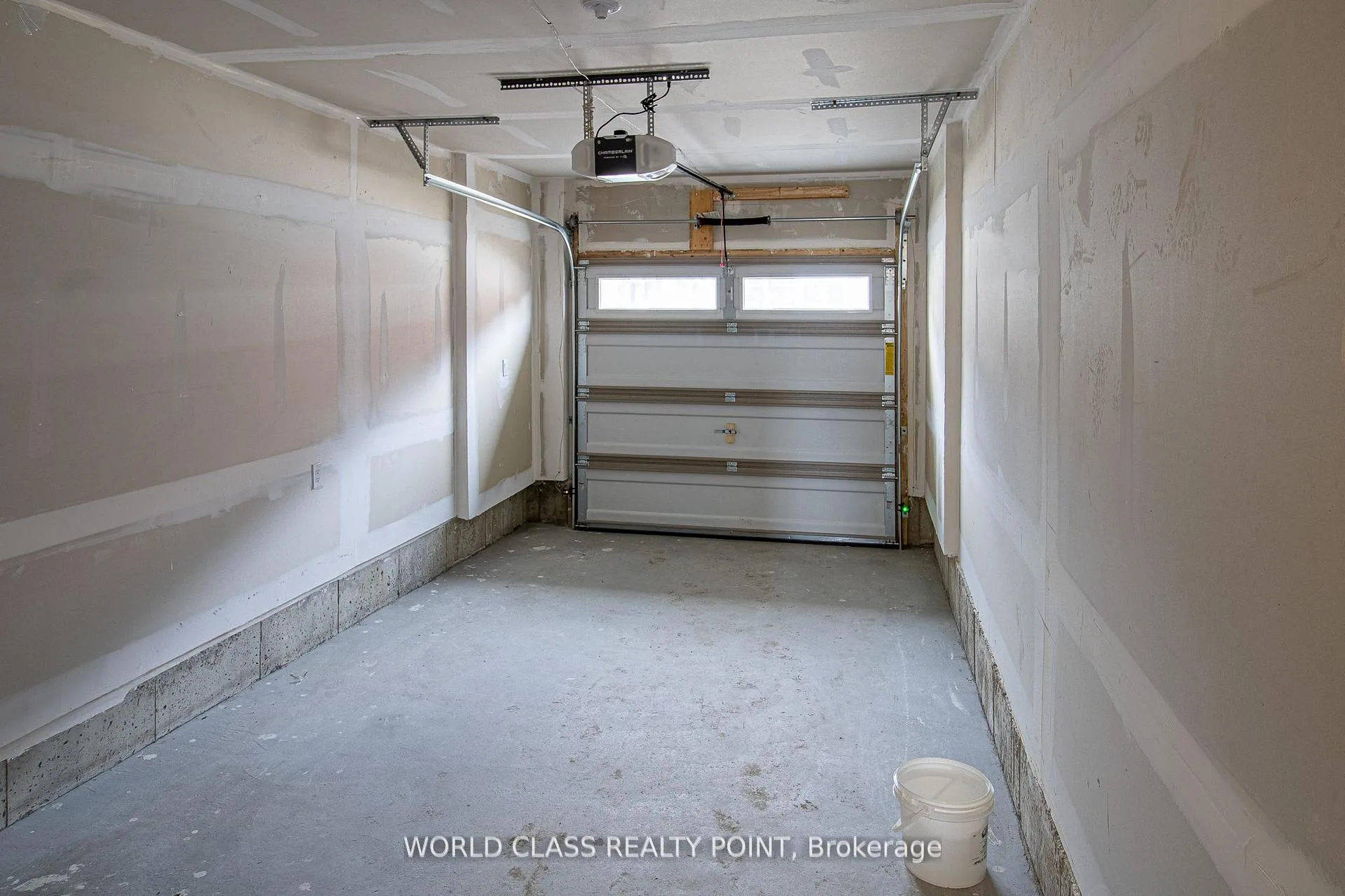 Photo 32 of 432 Salem Road, Ajax, South East — HOMEH
