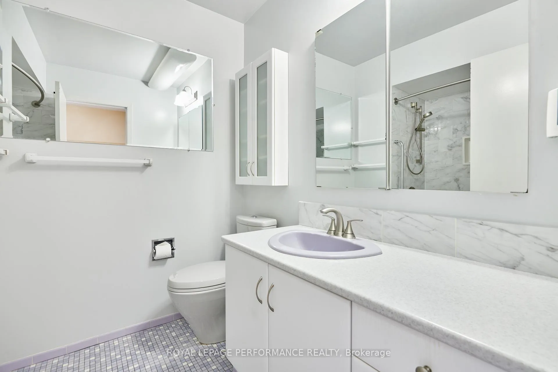 Photo 27 of 2166 Bickerton Avenue, Ottawa, Beacon Hill North — HOMEH