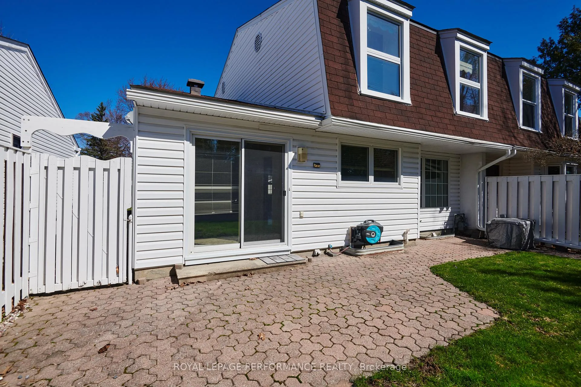 Photo 35 of 2166 Bickerton Avenue, Ottawa, Beacon Hill North — HOMEH