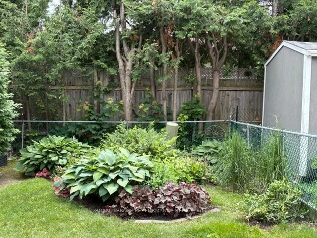Photo 43 of 2166 Bickerton Avenue, Ottawa, Beacon Hill North — HOMEH