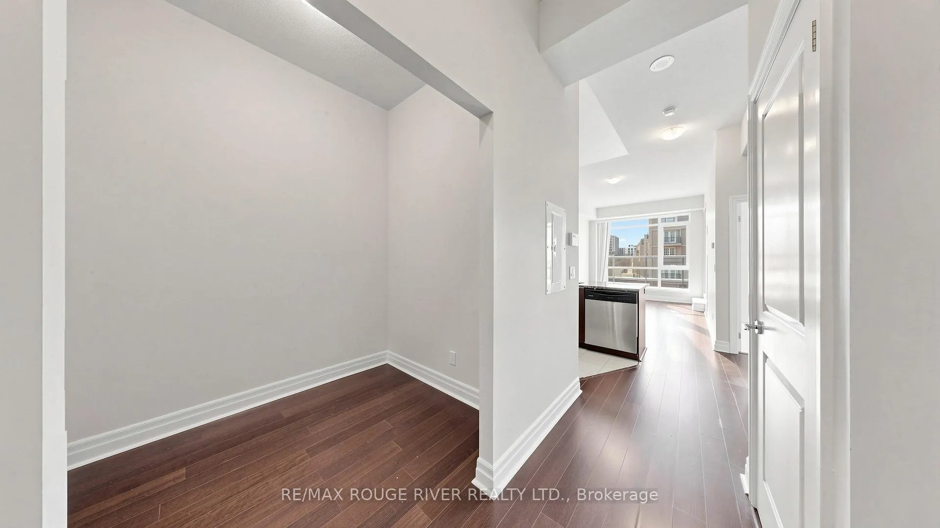 Photo 3 of Unit 205, 8110 Birchmount Road, Markham, Unionville — HOMEH