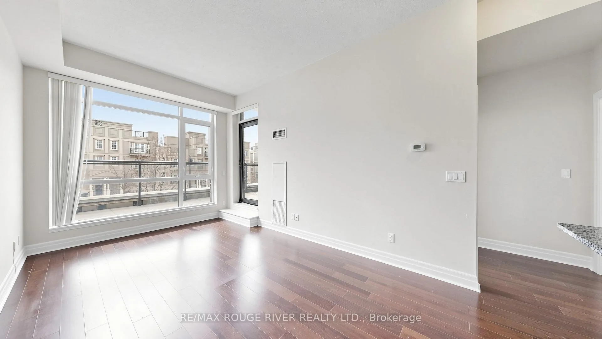 Photo 4 of Unit 205, 8110 Birchmount Road, Markham, Unionville — HOMEH