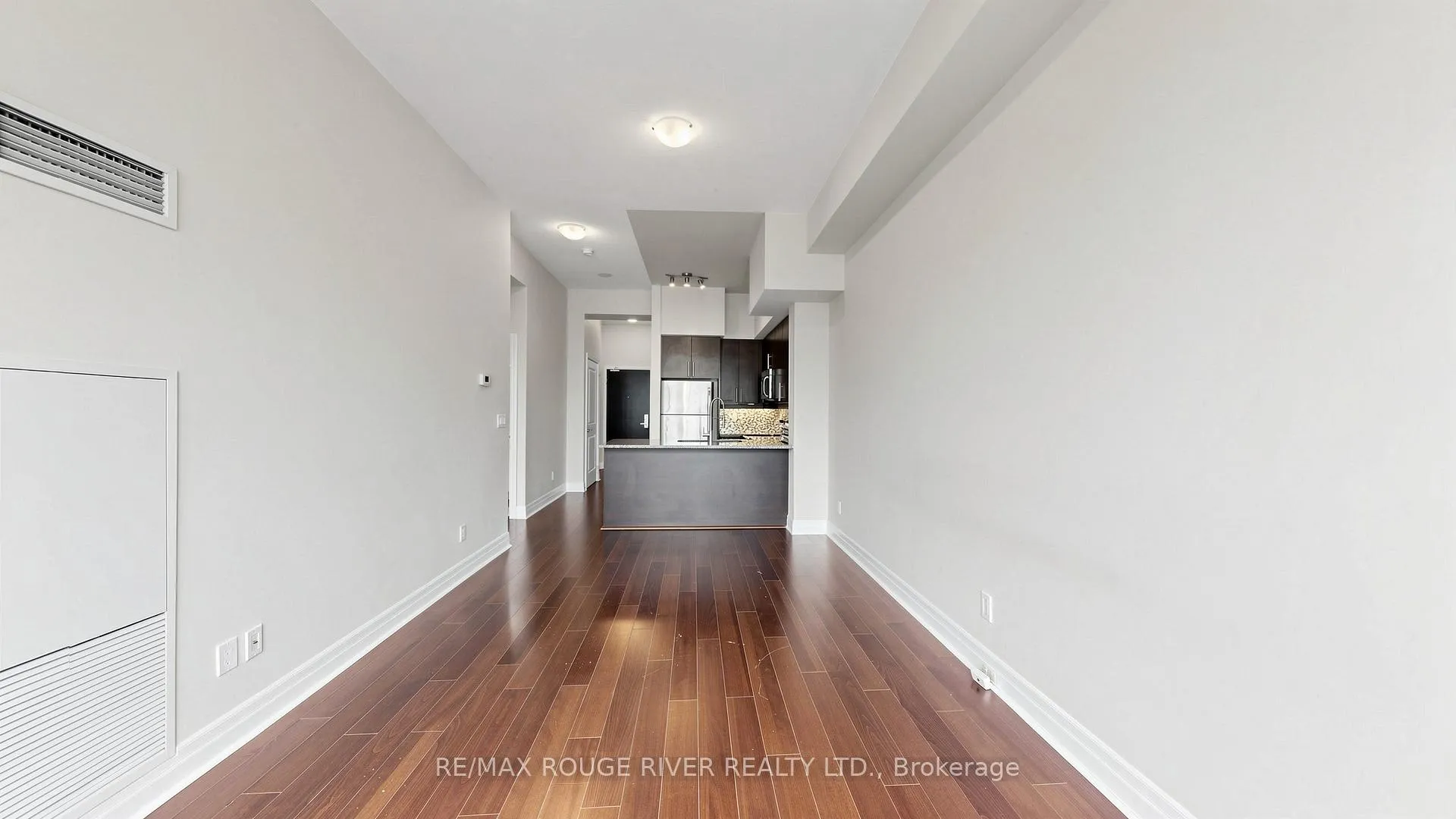 Photo 8 of Unit 205, 8110 Birchmount Road, Markham, Unionville — HOMEH