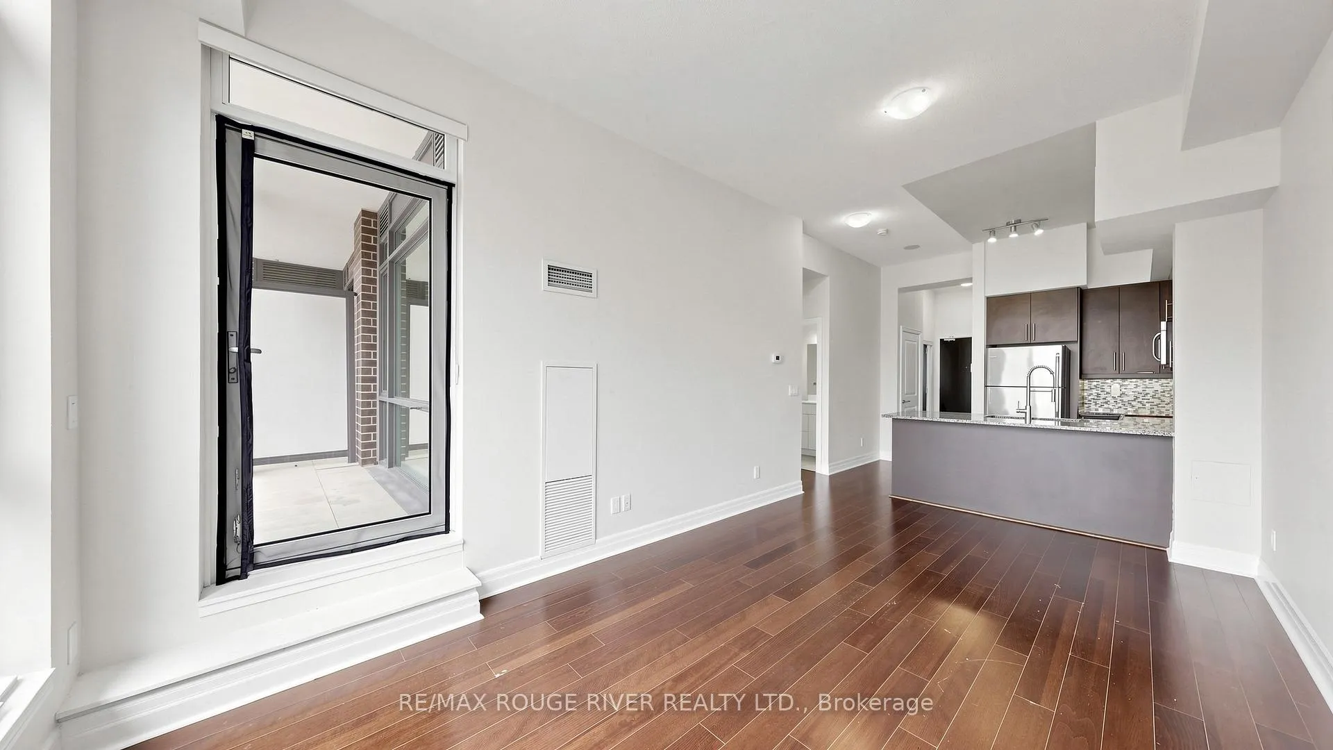 Photo 9 of Unit 205, 8110 Birchmount Road, Markham, Unionville — HOMEH