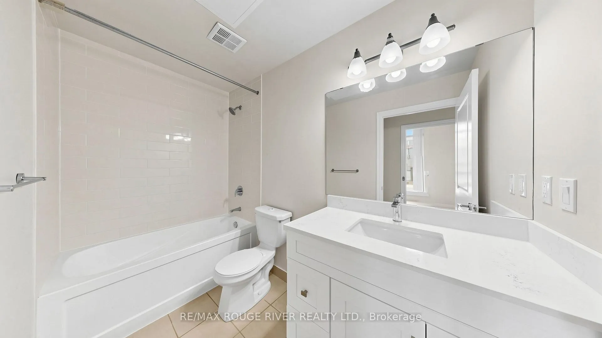 Photo 17 of Unit 205, 8110 Birchmount Road, Markham, Unionville — HOMEH