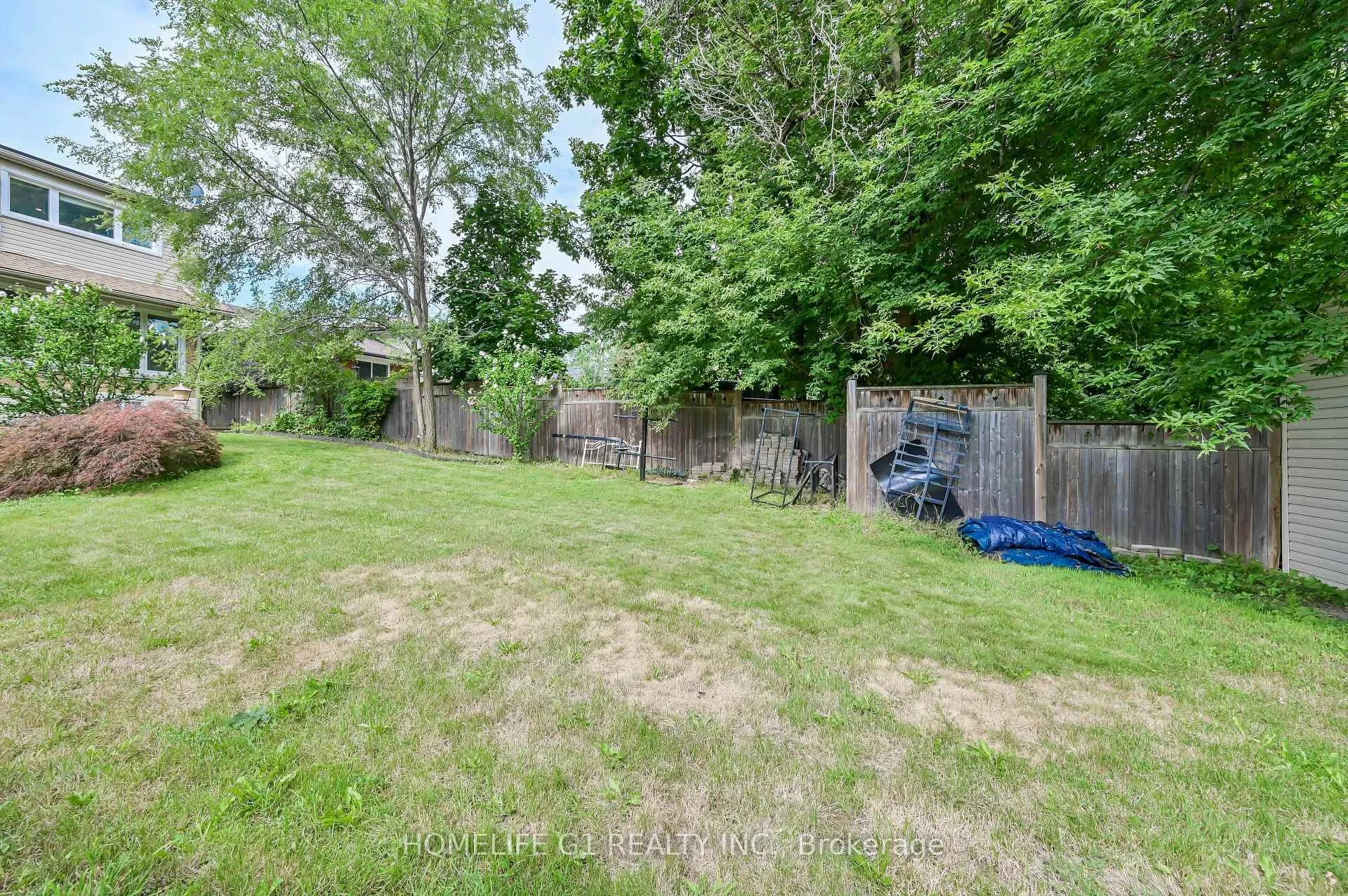 Photo 18 of 10 Douglas Place, Hamilton, Stoney Creek — HOMEH