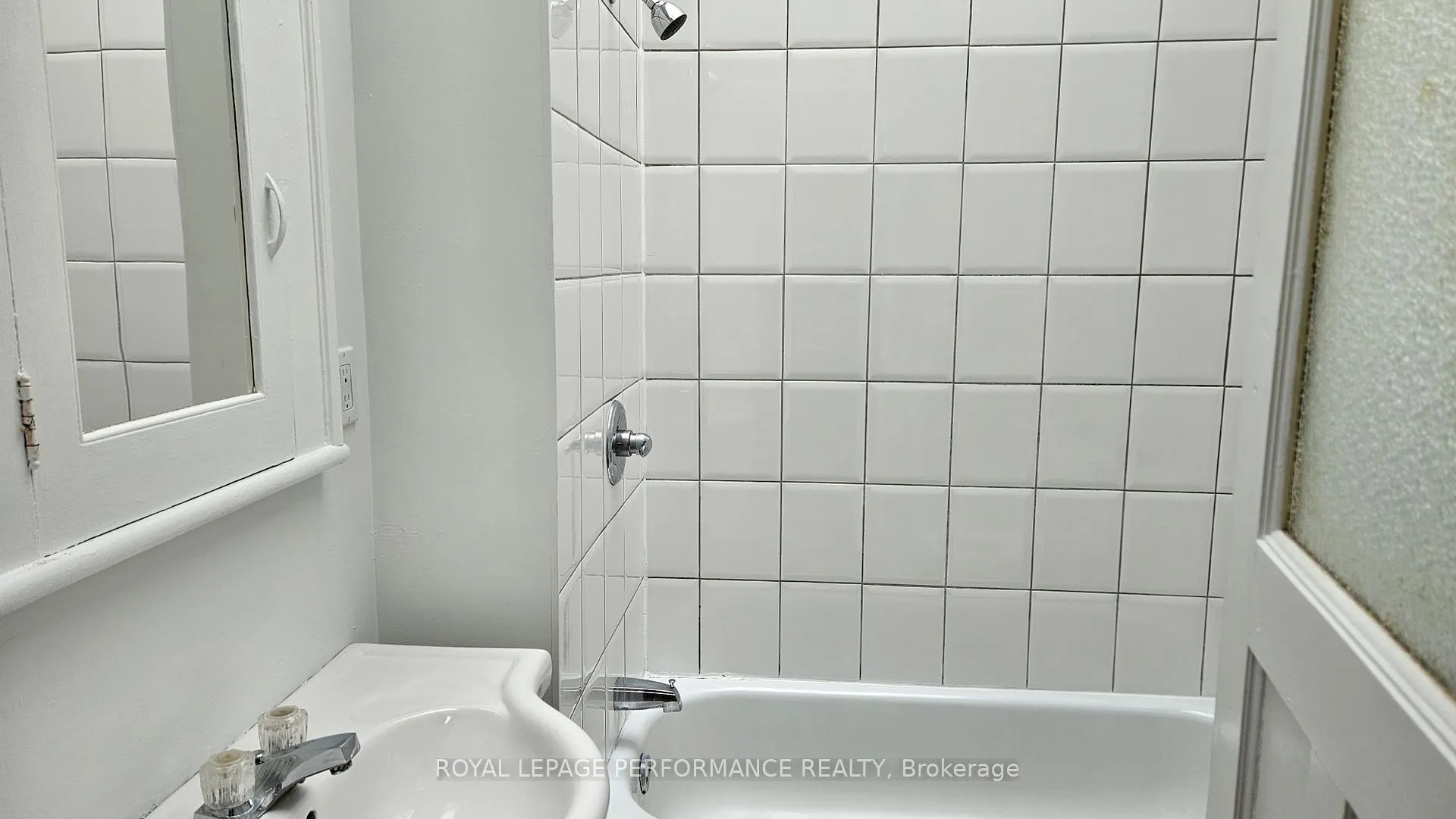 Photo 3 of Unit #7, 224A Pitt Street, Cornwall — HOMEH