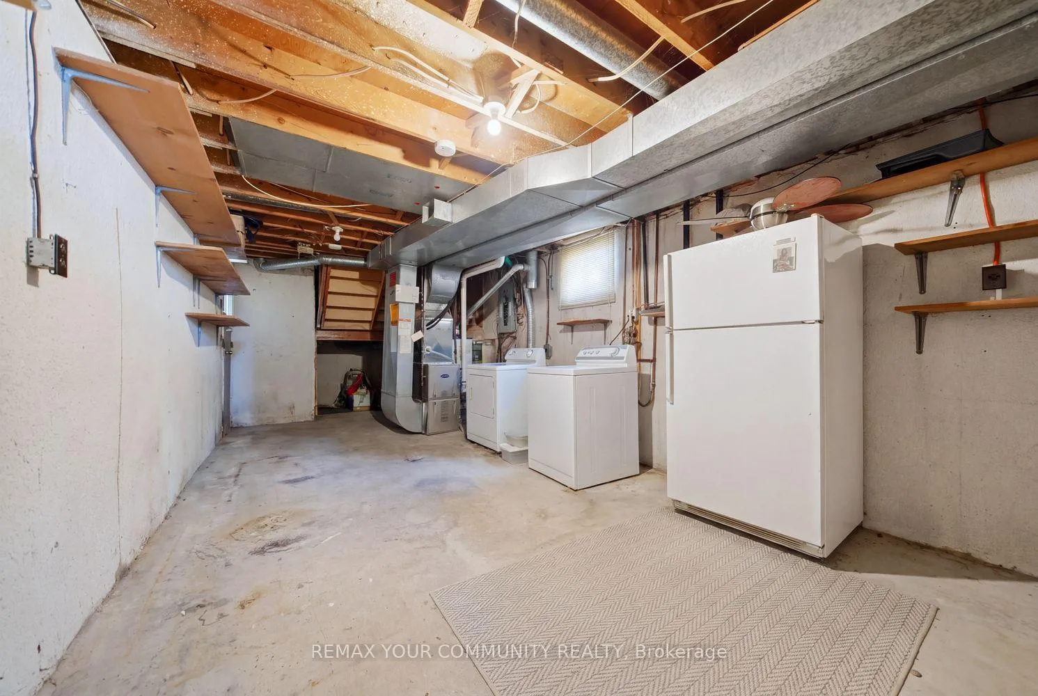 Photo 35 of 1238 Consort Crescent, Burlington, Palmer — HOMEH