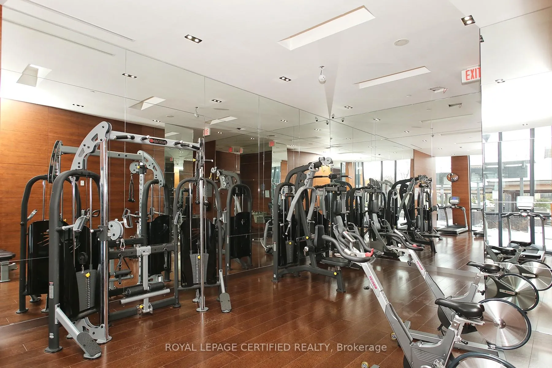 Photo 6 of Unit 809, 5 Valhalla Inn Road, Etobicoke, Islington-City Centre West — HOMEH